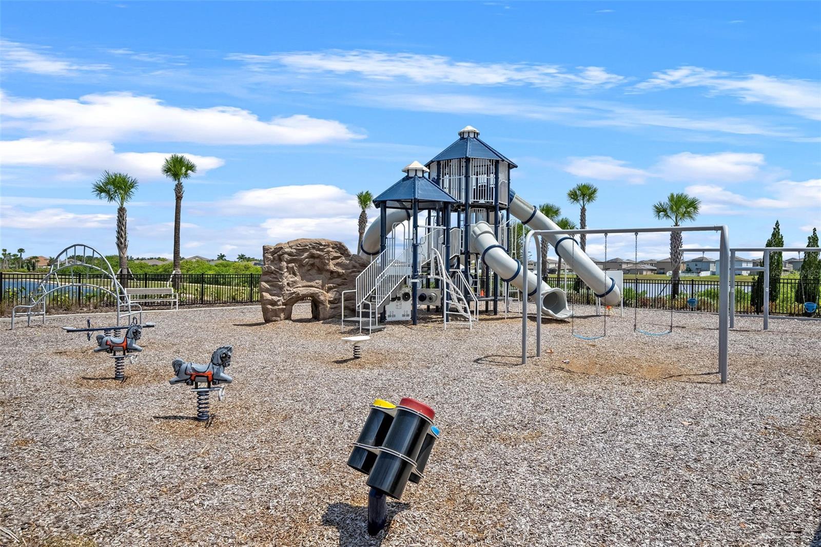 582 8TH ST NW, RUSKIN, FL, 33570