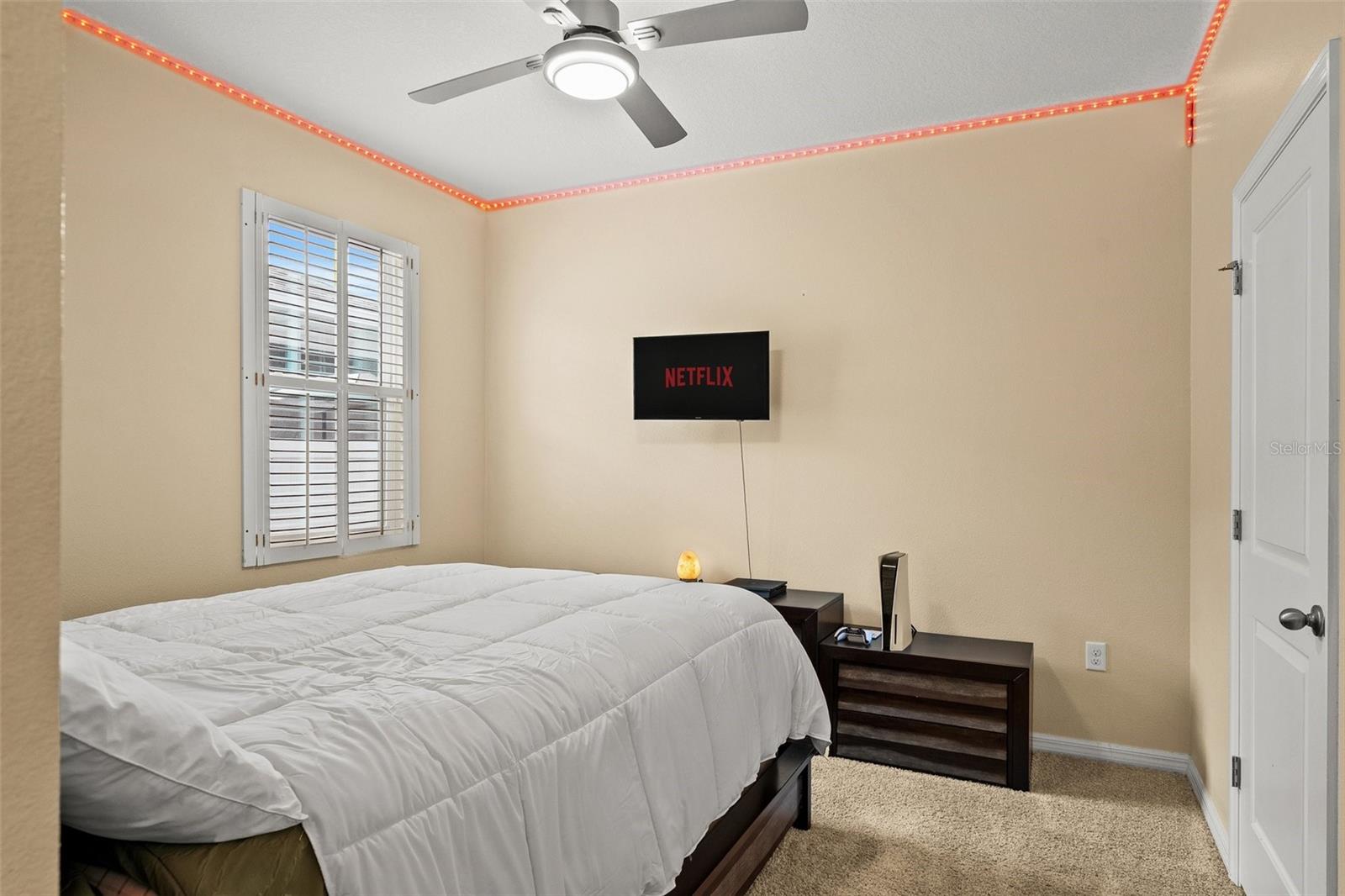 582 8TH ST NW, RUSKIN, FL, 33570