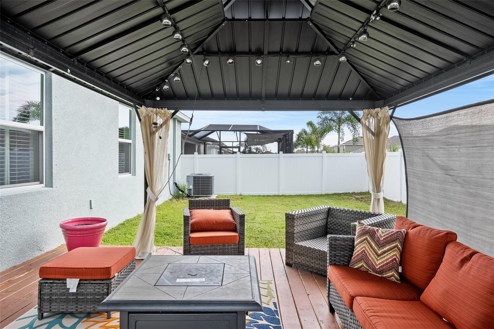 582 8TH ST NW, RUSKIN, FL, 33570