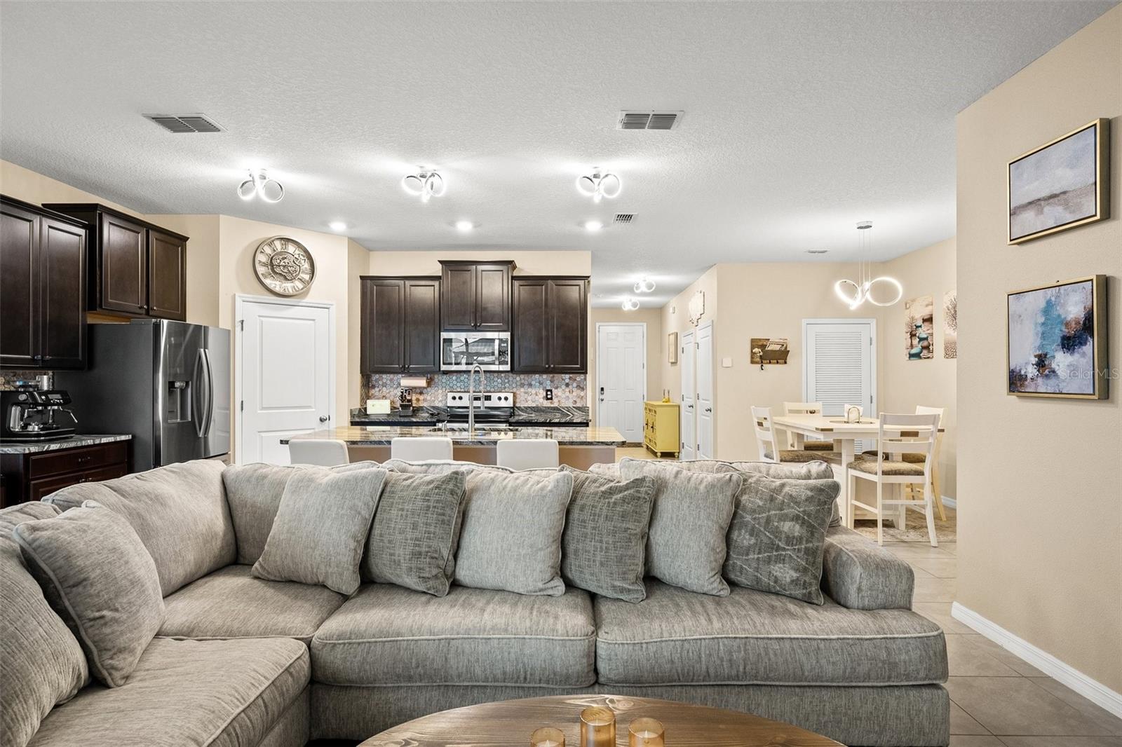582 8TH ST NW, RUSKIN, FL, 33570