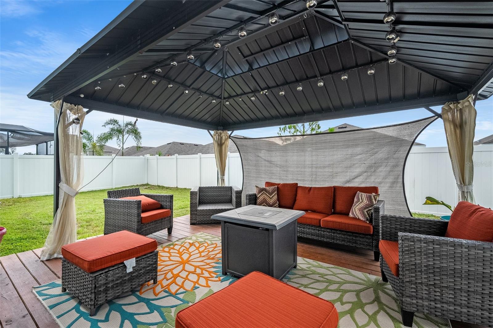 582 8TH ST NW, RUSKIN, FL, 33570
