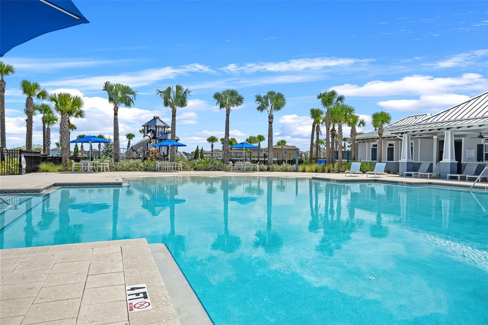 582 8TH ST NW, RUSKIN, FL, 33570
