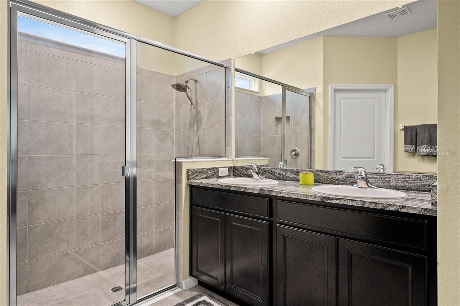 582 8TH ST NW, RUSKIN, FL, 33570