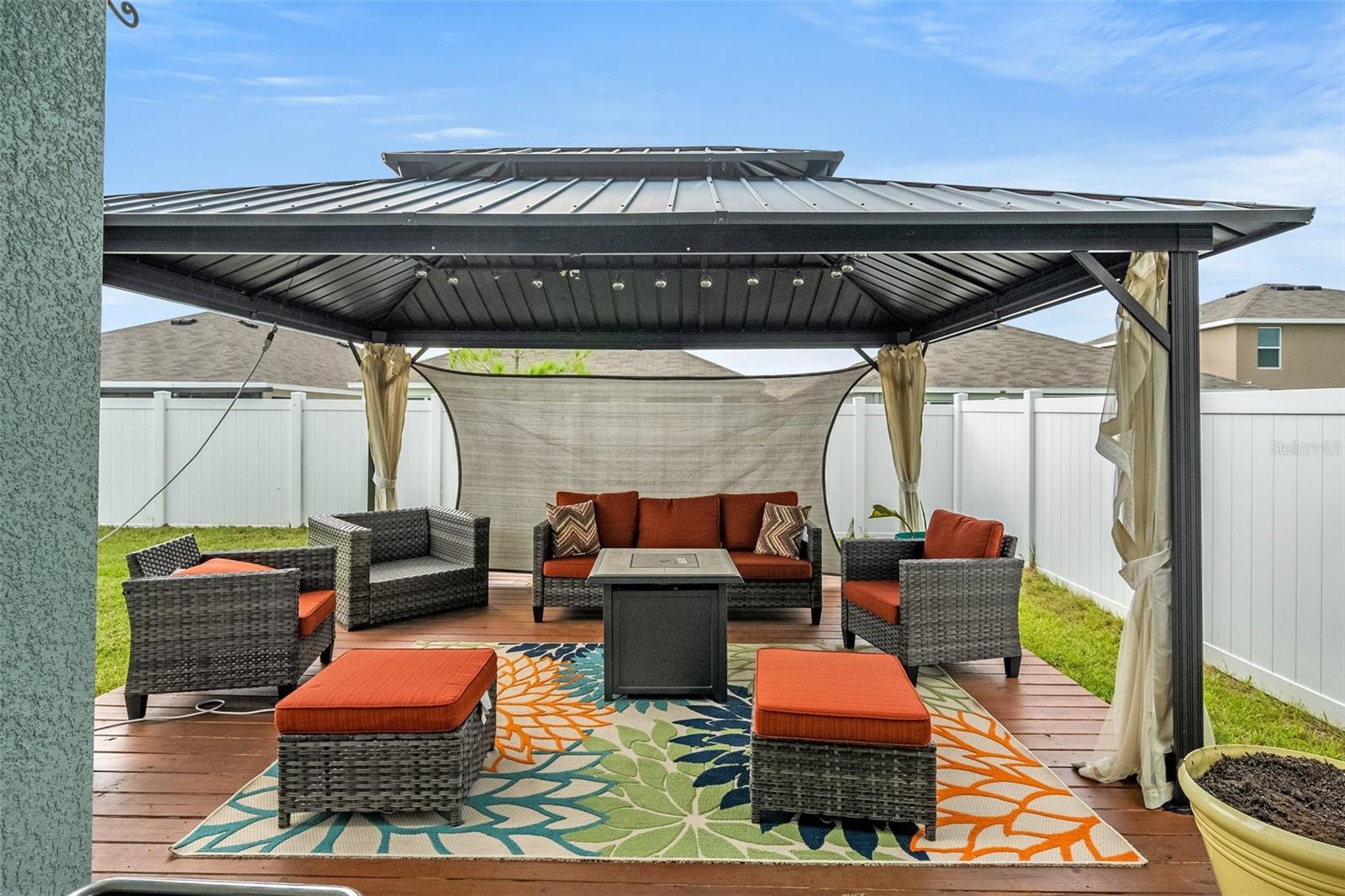 582 8TH ST NW, RUSKIN, FL, 33570