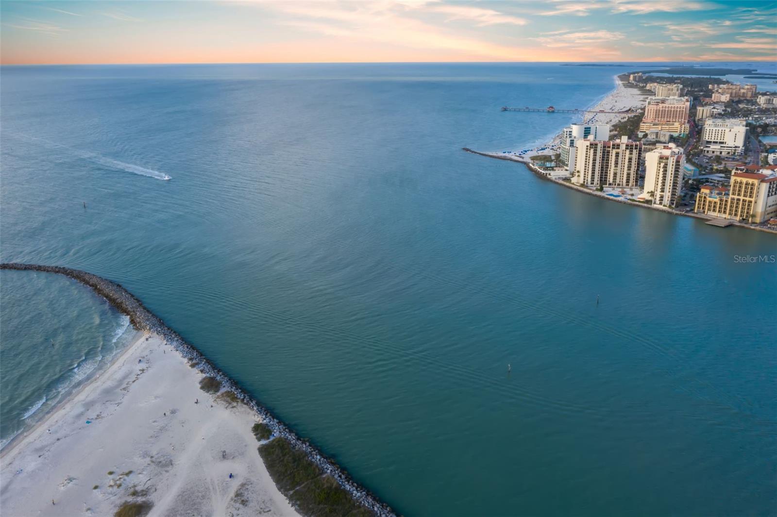 440 S GULFVIEW BLVD #1701, CLEARWATER BEACH, FL, 33767