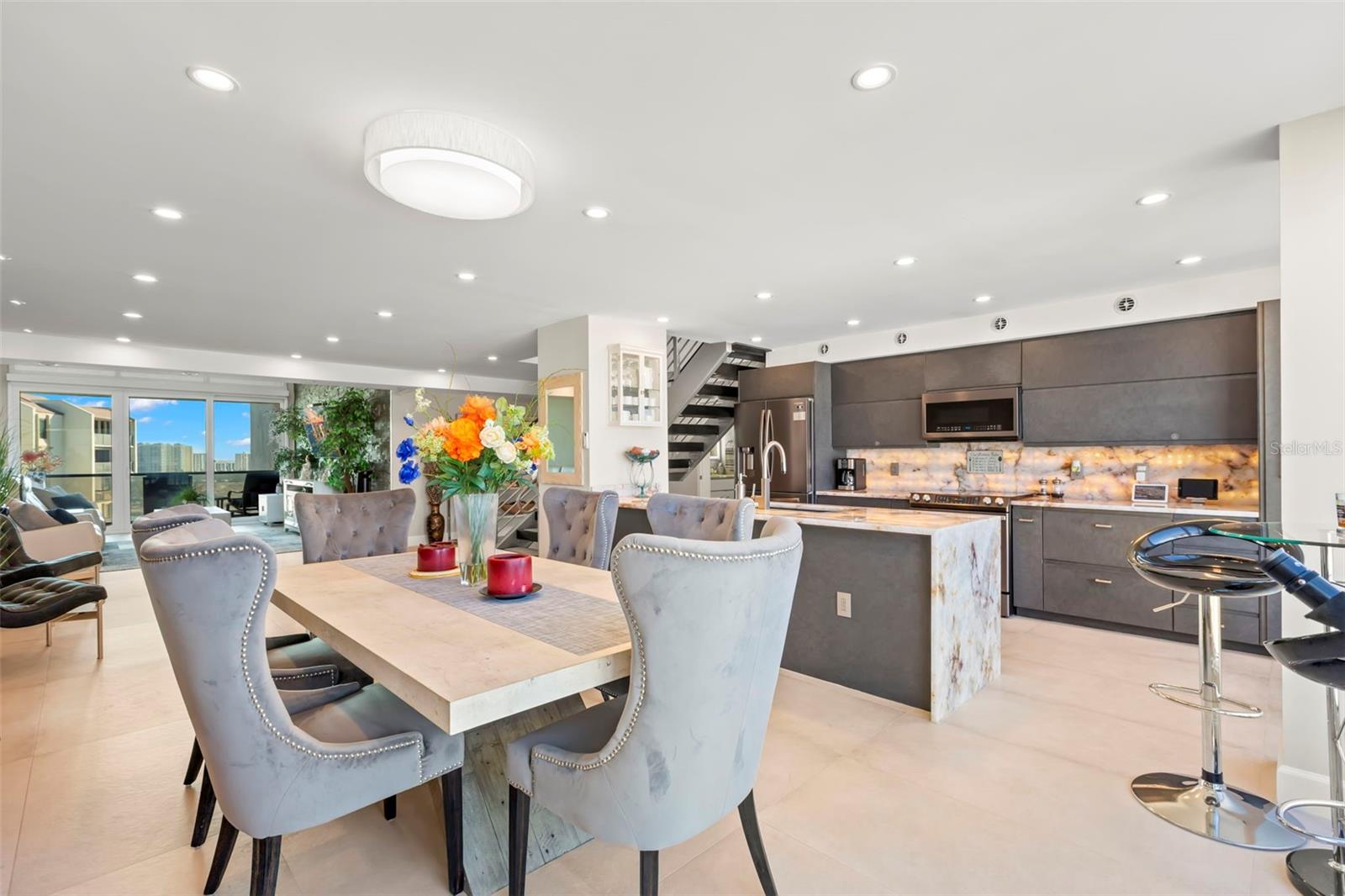 440 S GULFVIEW BLVD #1701, CLEARWATER BEACH, FL, 33767
