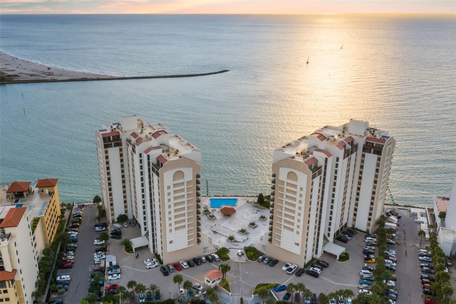 440 S GULFVIEW BLVD #1701, CLEARWATER BEACH, FL, 33767