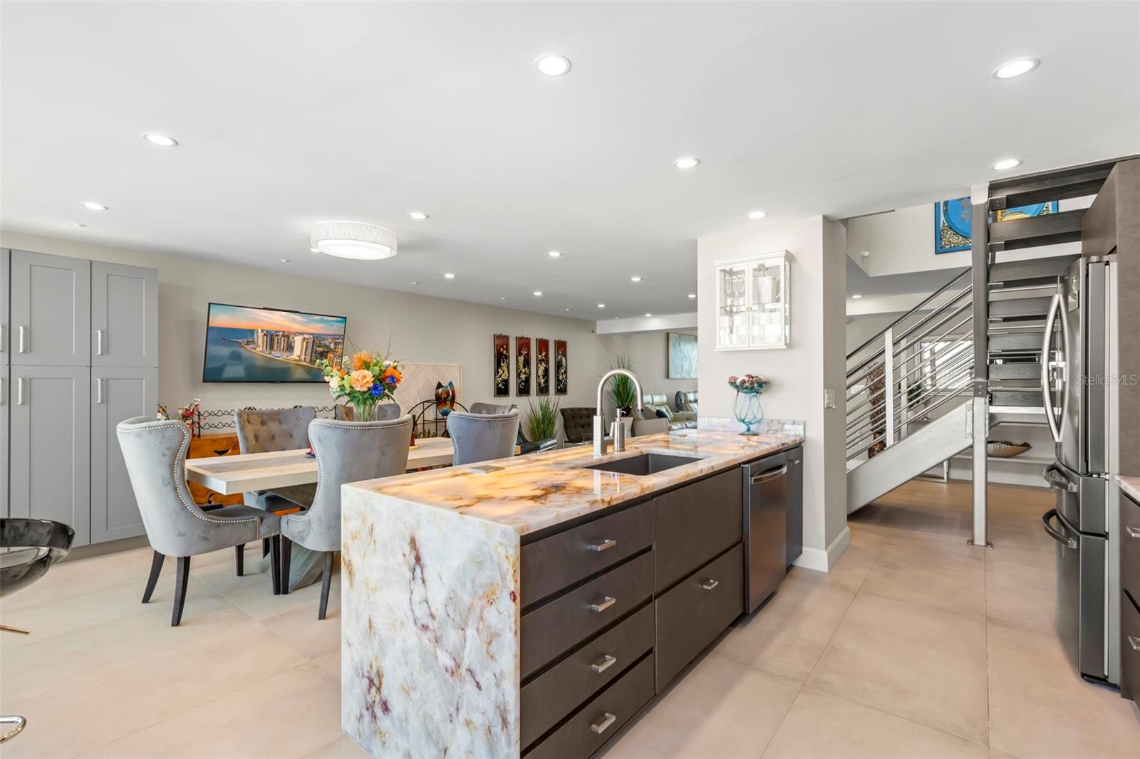 440 S GULFVIEW BLVD #1701, CLEARWATER BEACH, FL, 33767