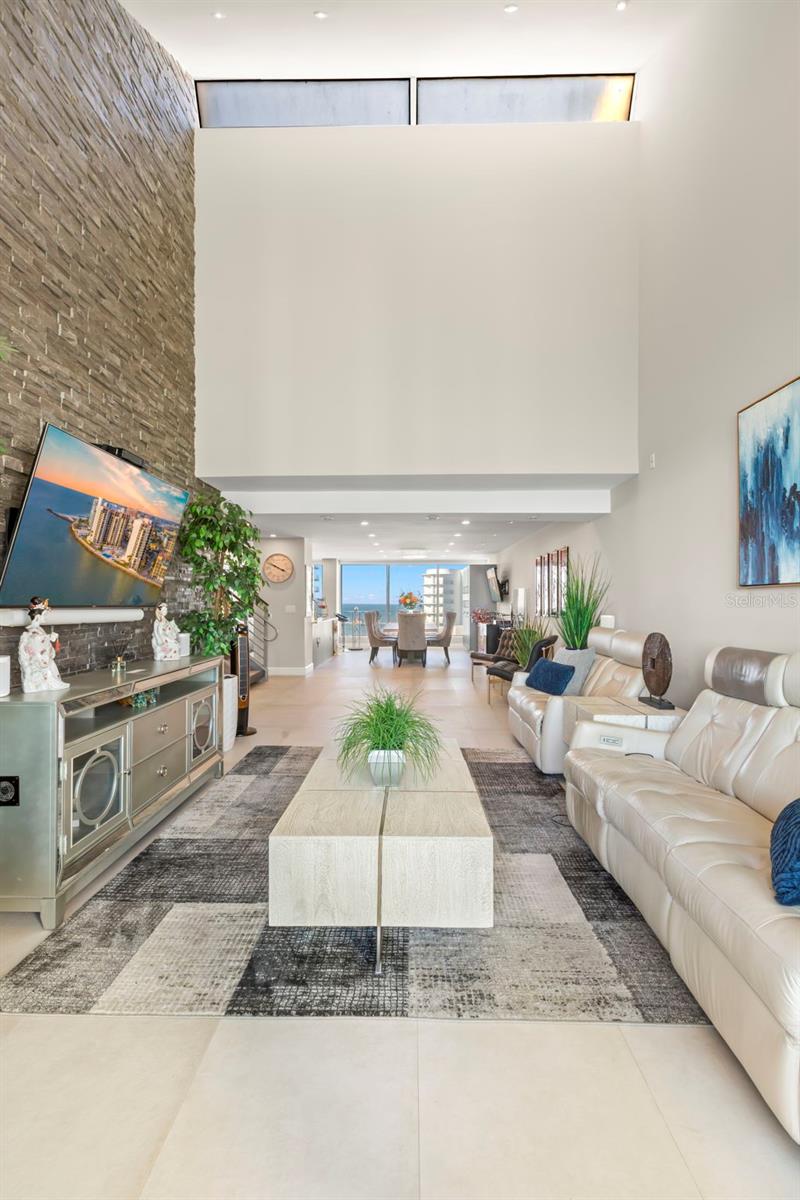 440 S GULFVIEW BLVD #1701, CLEARWATER BEACH, FL, 33767
