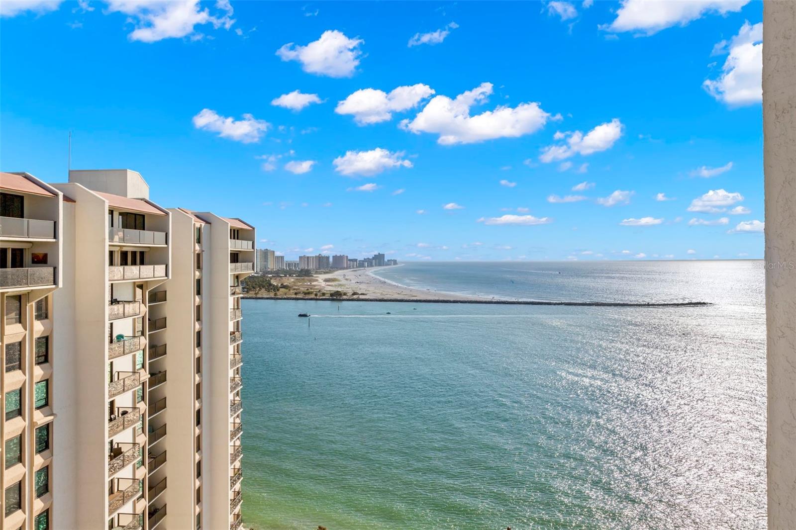 440 S GULFVIEW BLVD #1701, CLEARWATER BEACH, FL, 33767