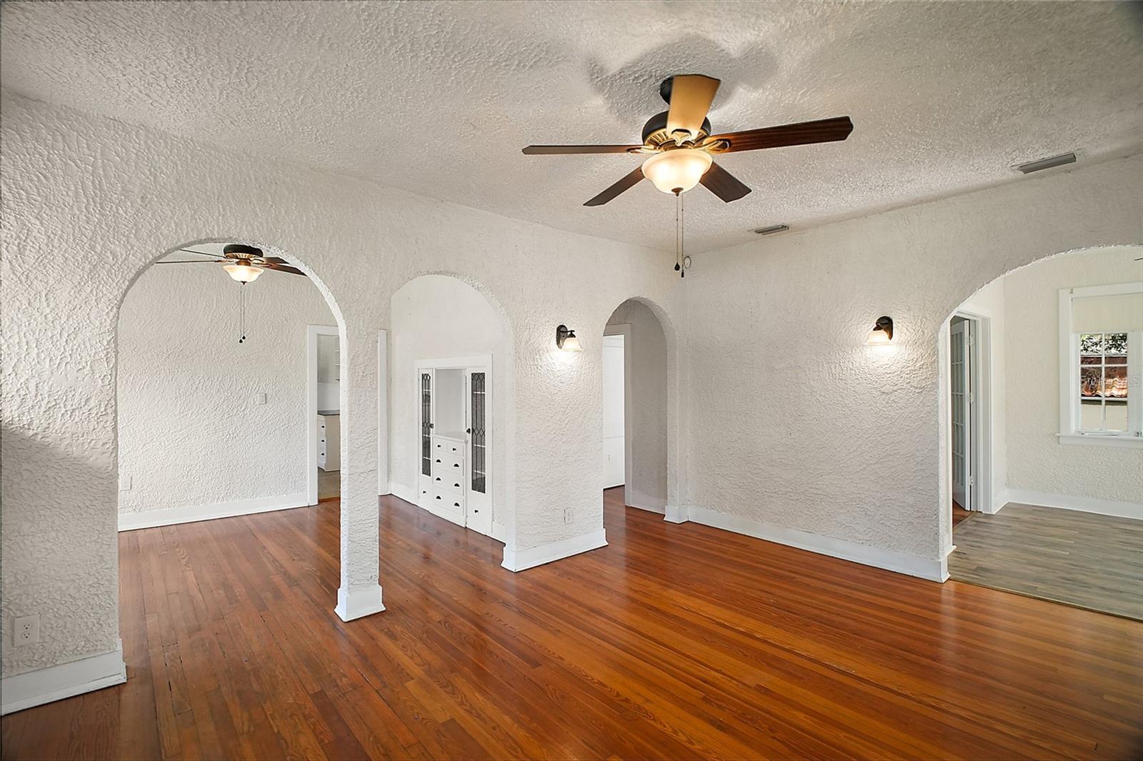 127 CARLTON AVE, DELAND, FL, 32720