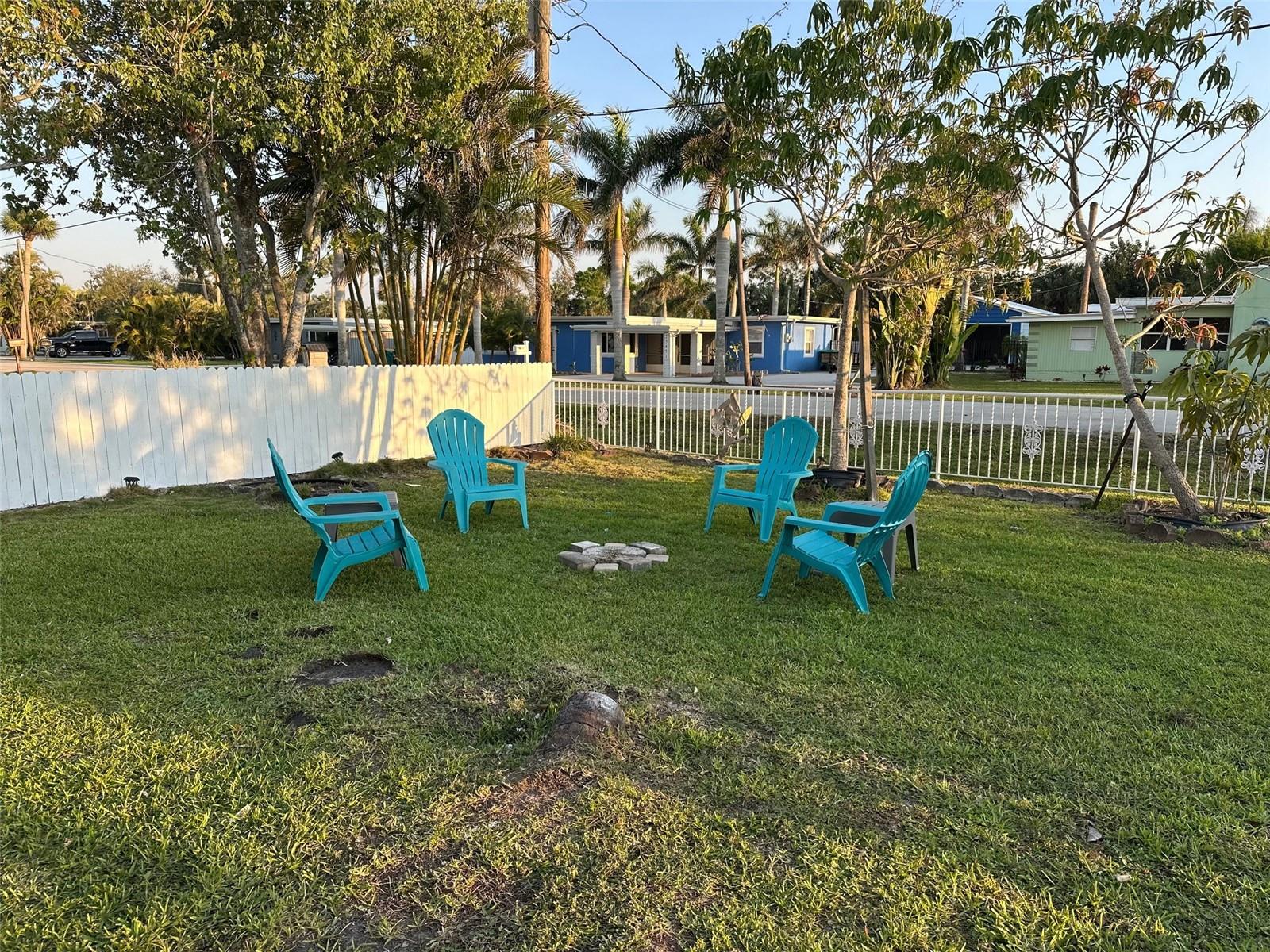 23442 HARPER AVE, PUNTA GORDA, FL, 33980