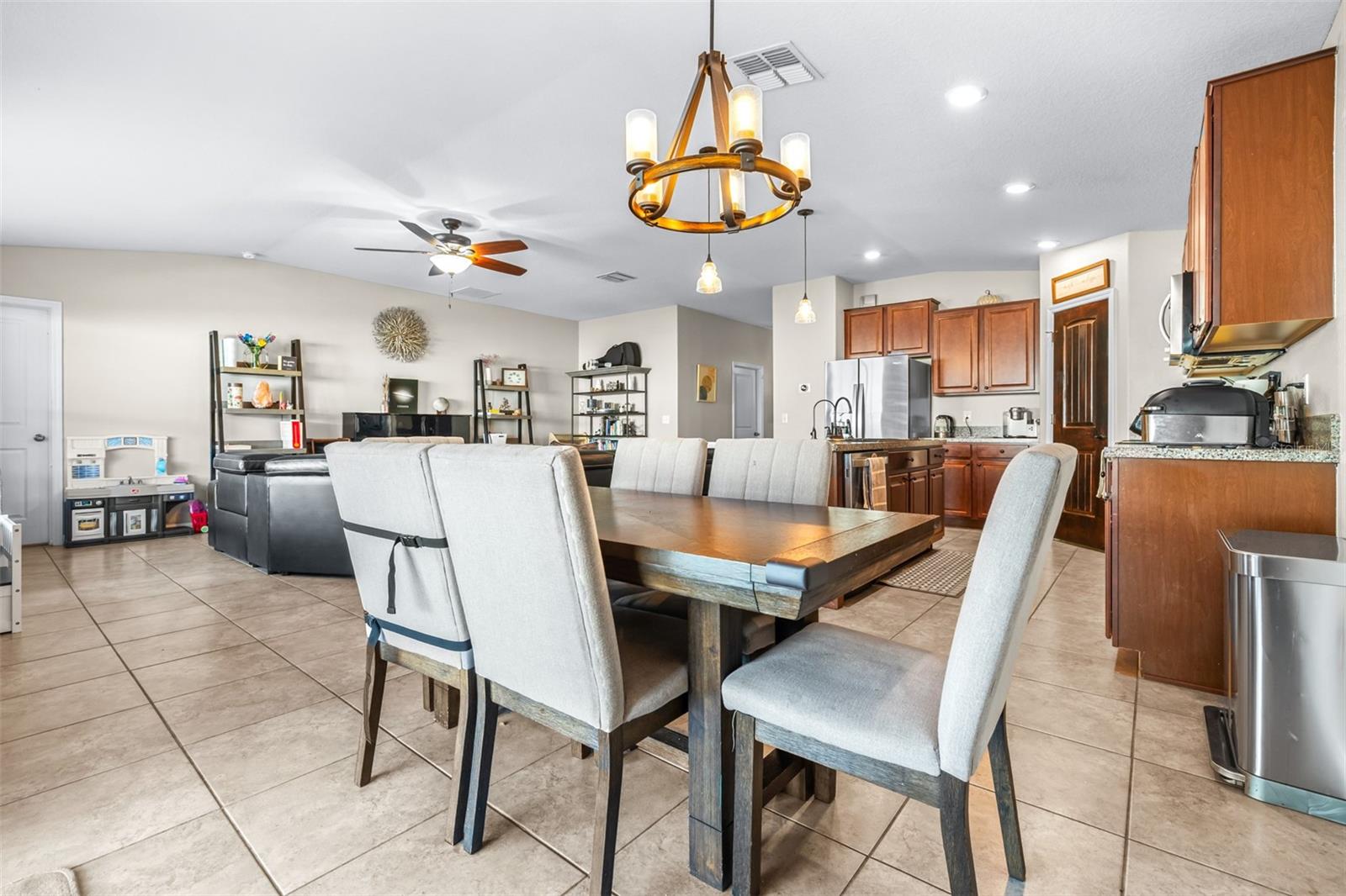 207 ARCHCLIFFE POINT PL, DOVER, FL, 33527