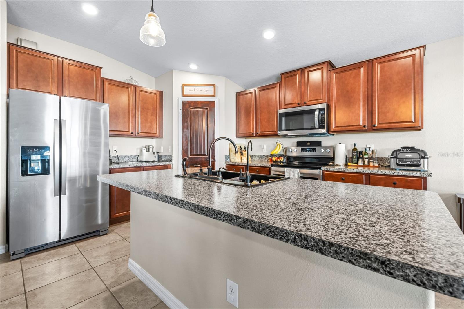 207 ARCHCLIFFE POINT PL, DOVER, FL, 33527