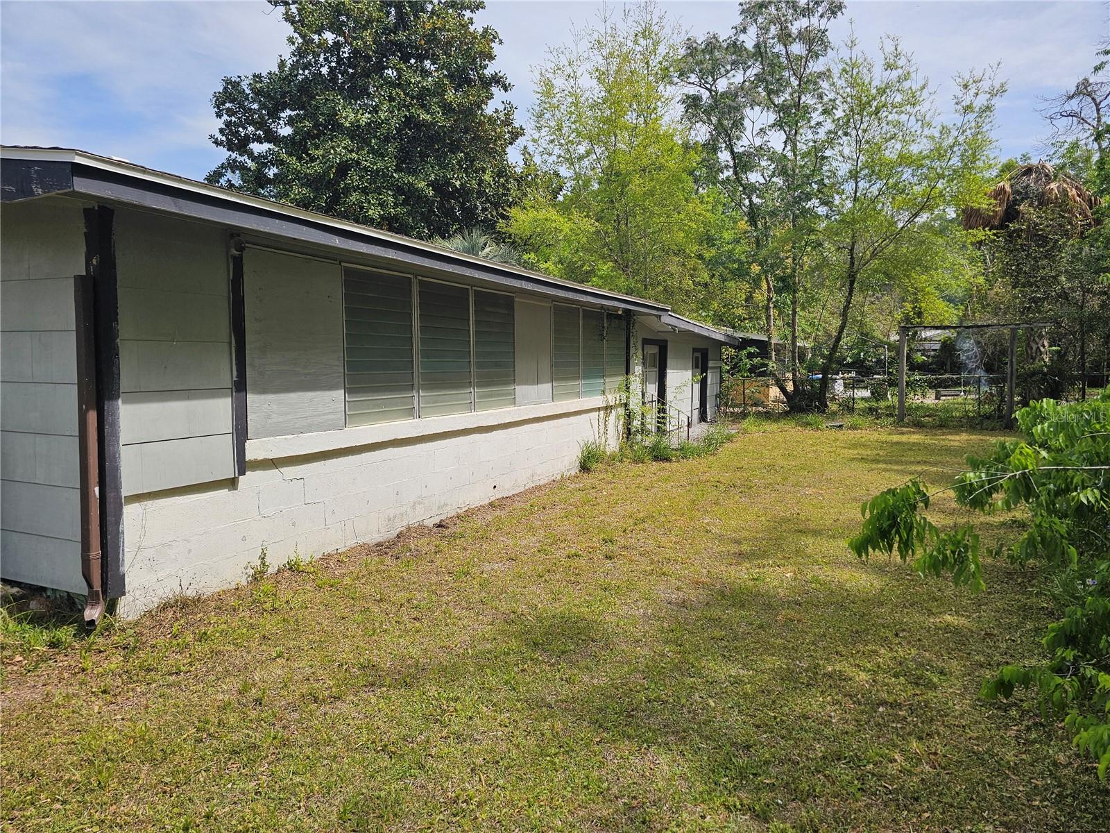 1056 NE 20TH ST, OCALA, FL, 34470