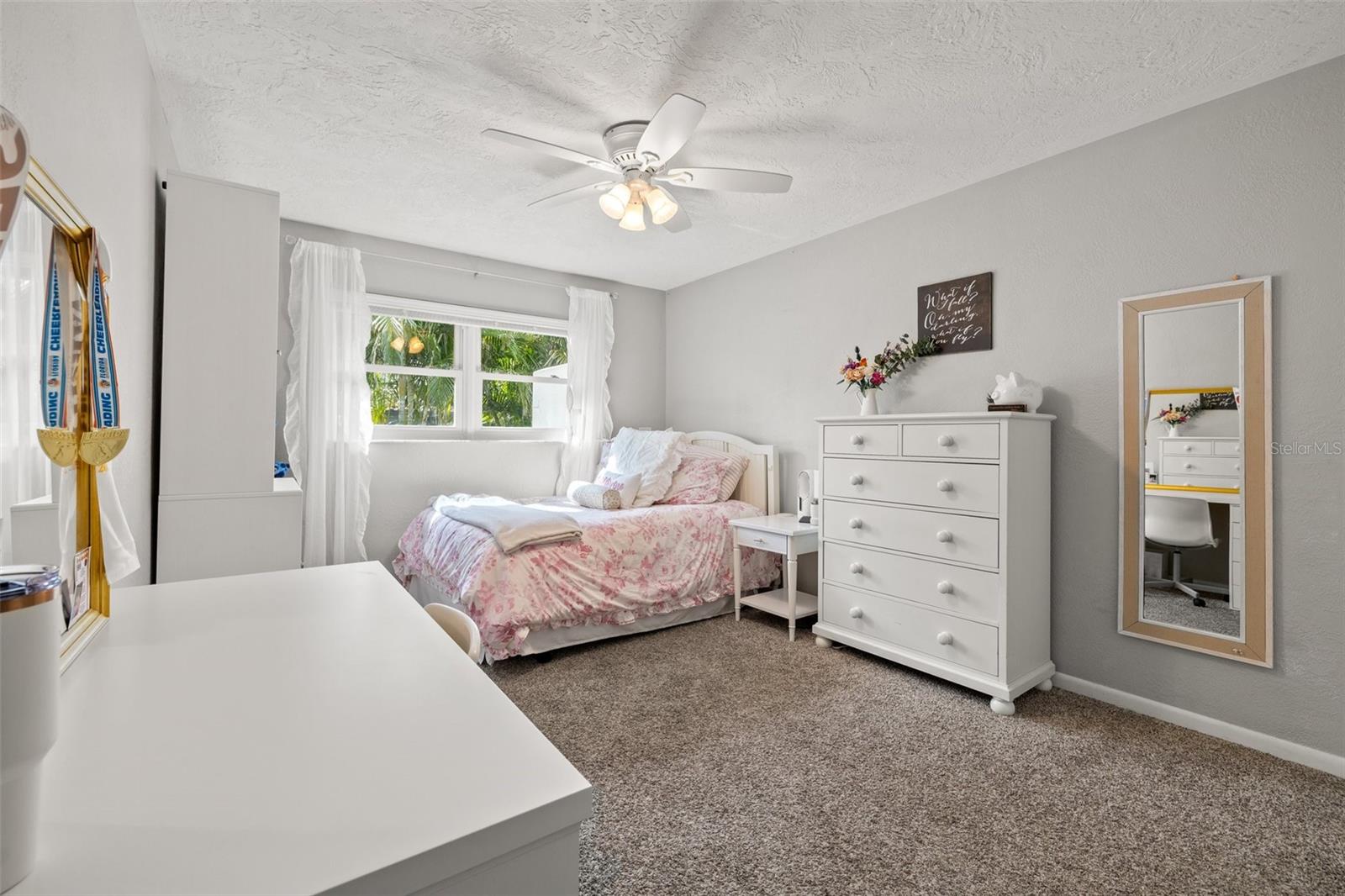 1433 74TH CIR NE, ST PETERSBURG, FL, 33702