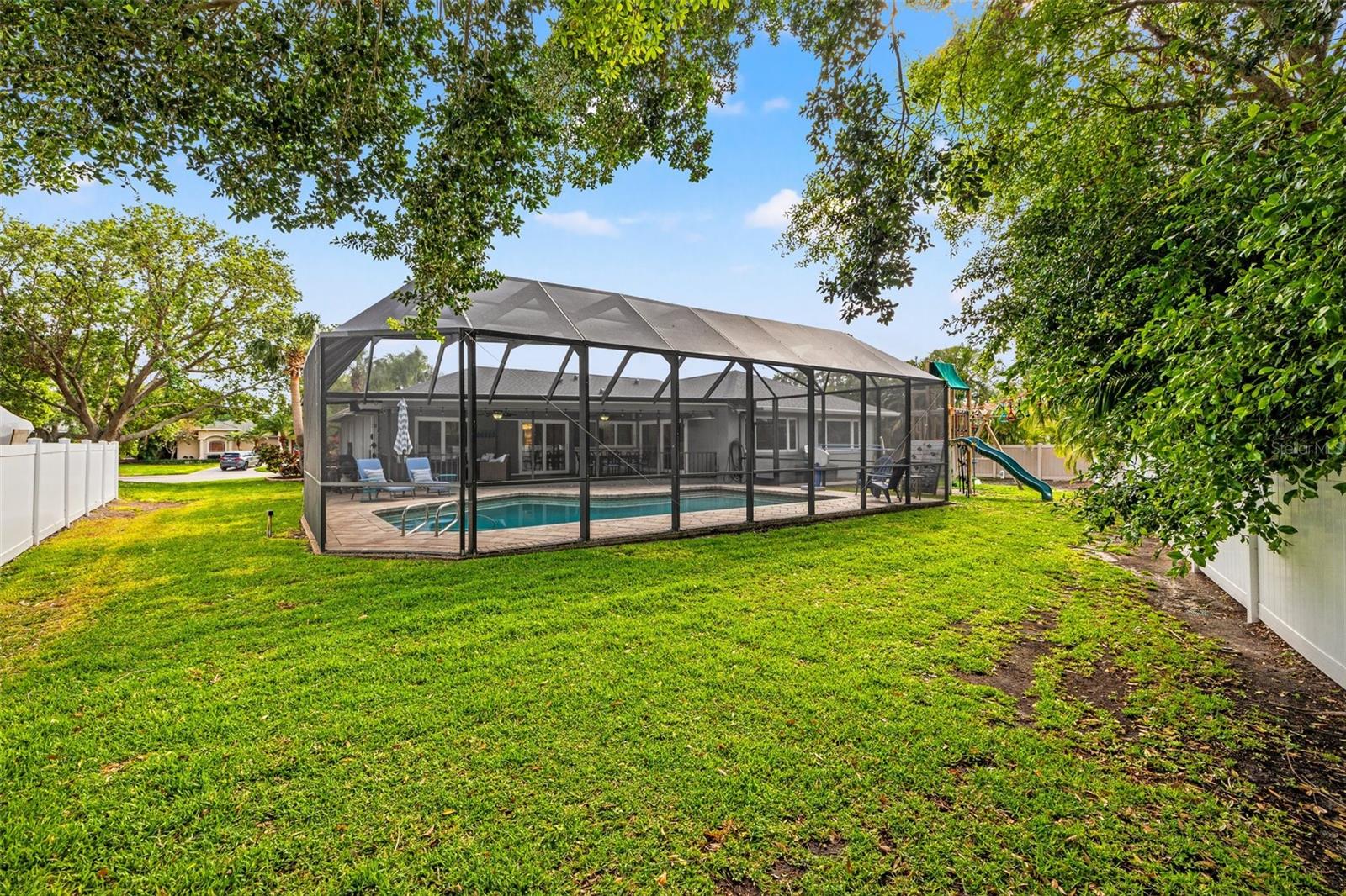 1433 74TH CIR NE, ST PETERSBURG, FL, 33702