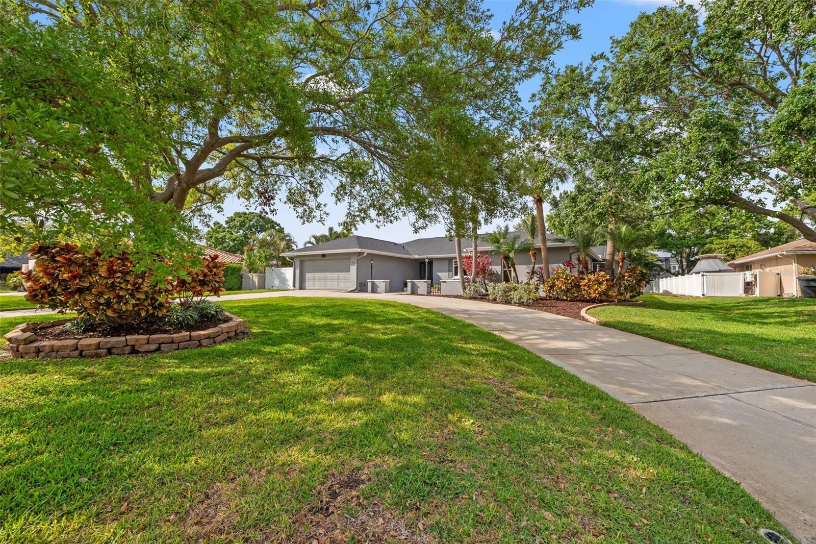 1433 74TH CIR NE, ST PETERSBURG, FL, 33702