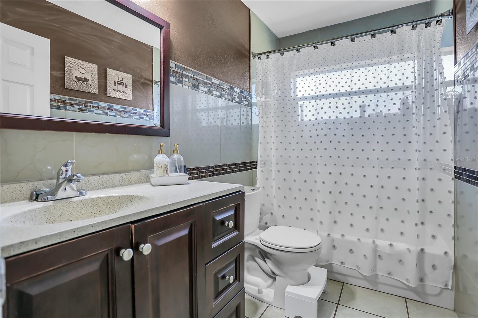 525 SKYLARK LN NW, PORT CHARLOTTE, FL, 33952