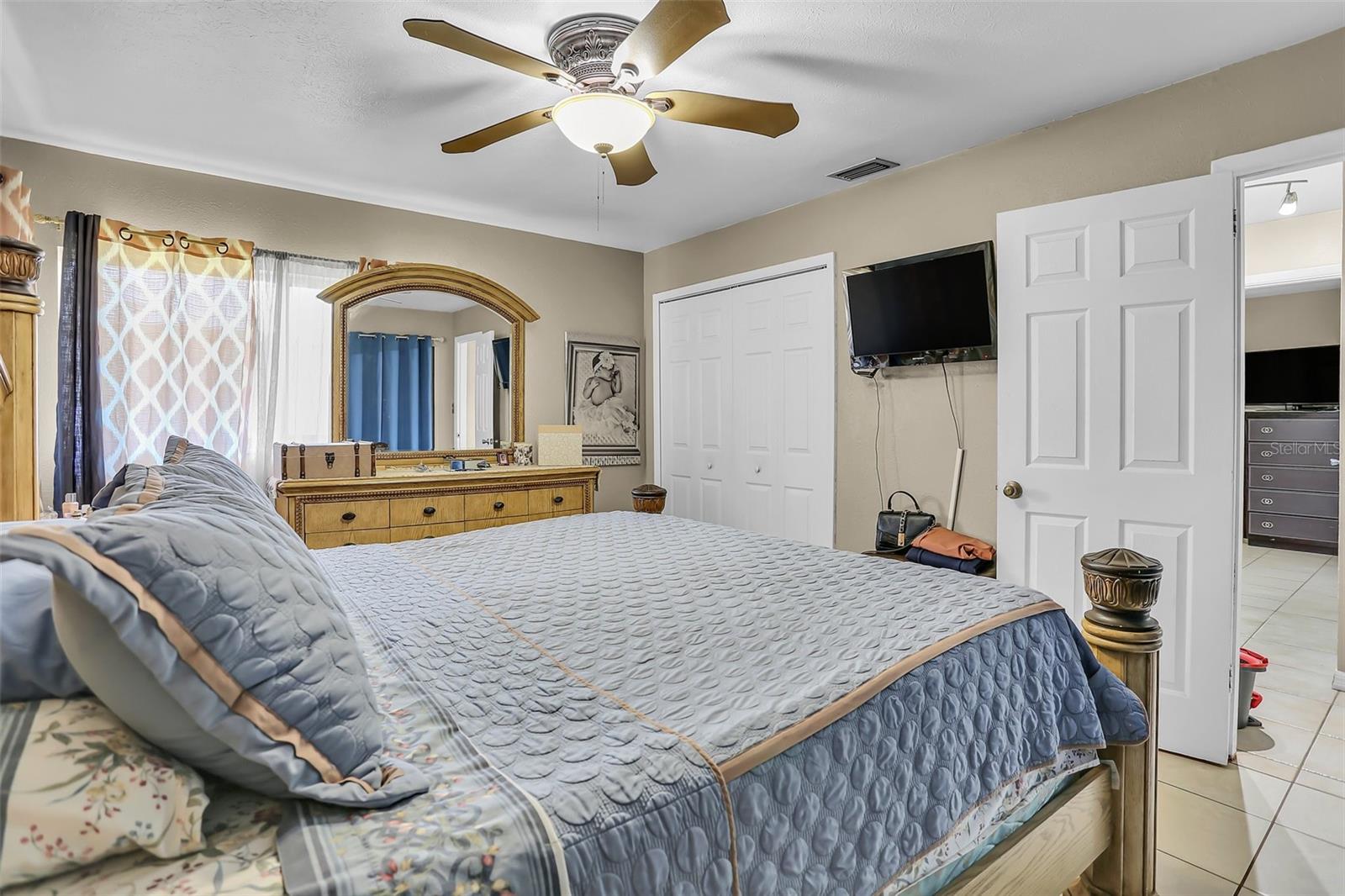 525 SKYLARK LN NW, PORT CHARLOTTE, FL, 33952