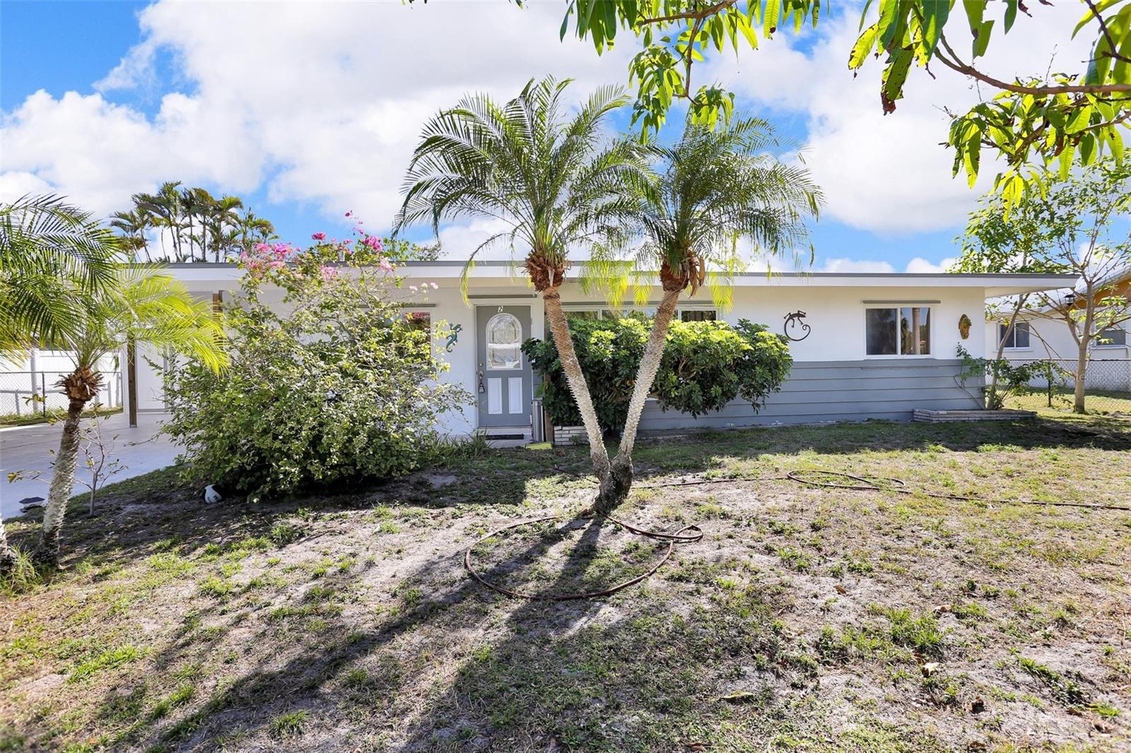 525 SKYLARK LN NW, PORT CHARLOTTE, FL, 33952
