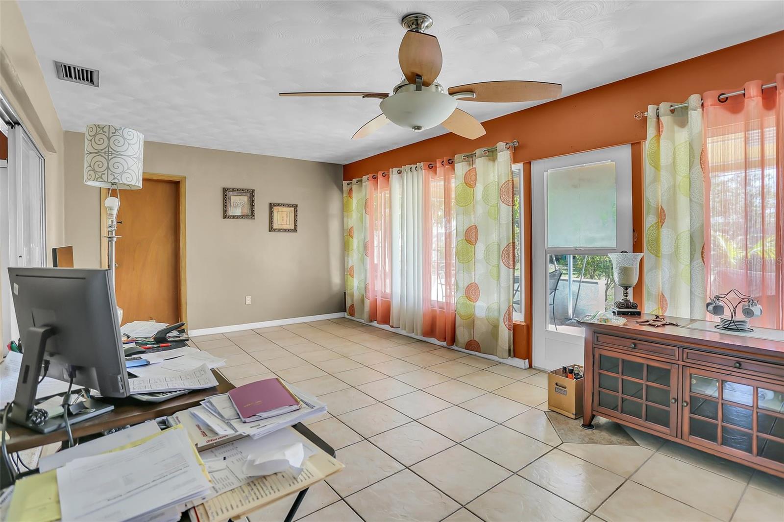 525 SKYLARK LN NW, PORT CHARLOTTE, FL, 33952