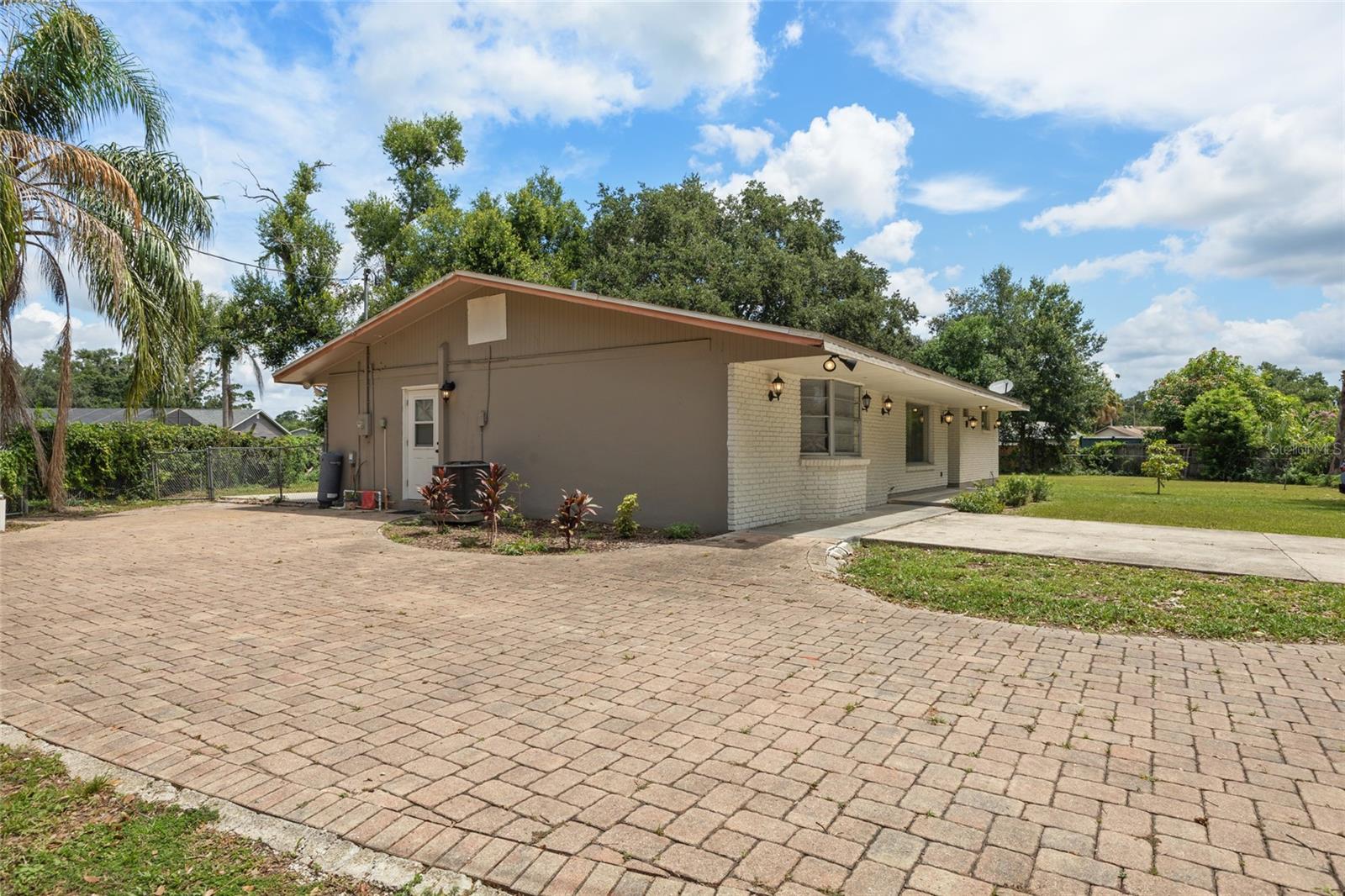 904 WOODLAND DR, SEFFNER, FL, 33584