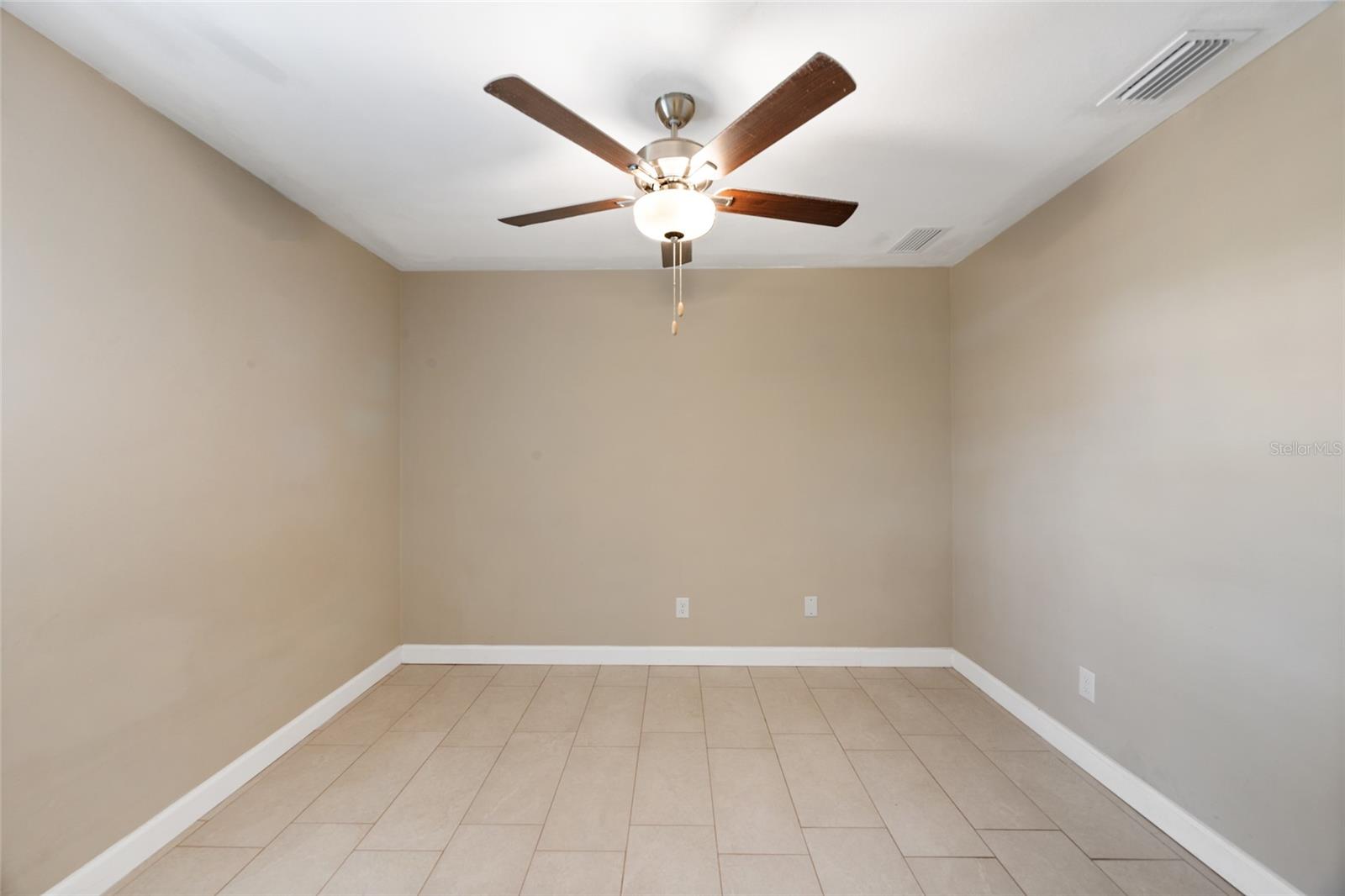 904 WOODLAND DR, SEFFNER, FL, 33584