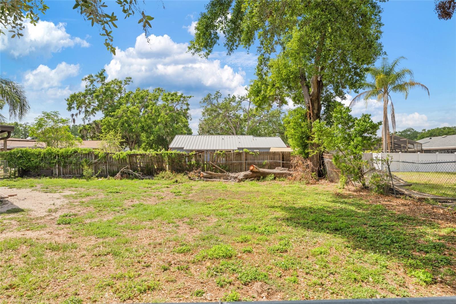 904 WOODLAND DR, SEFFNER, FL, 33584