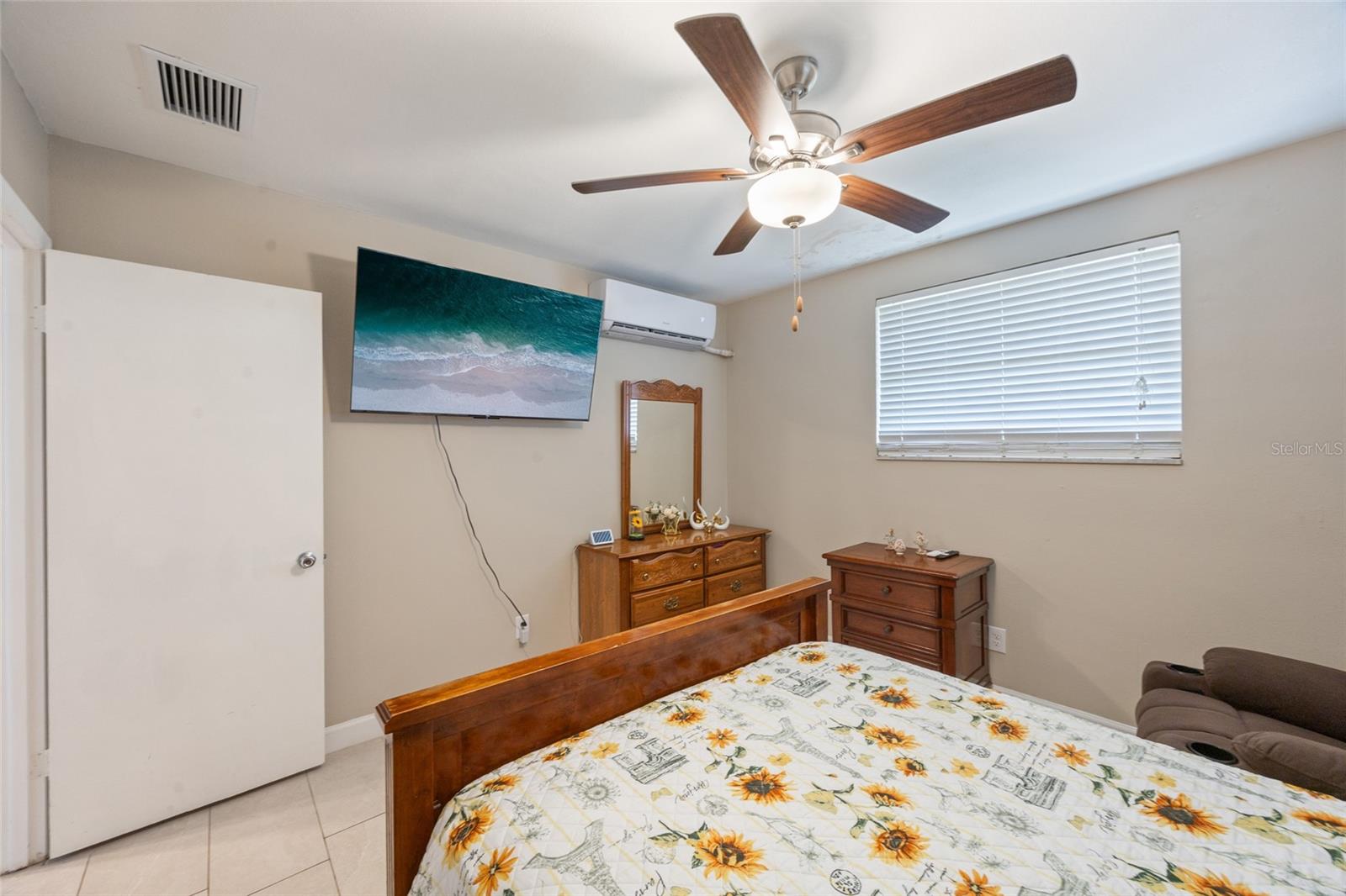 904 WOODLAND DR, SEFFNER, FL, 33584