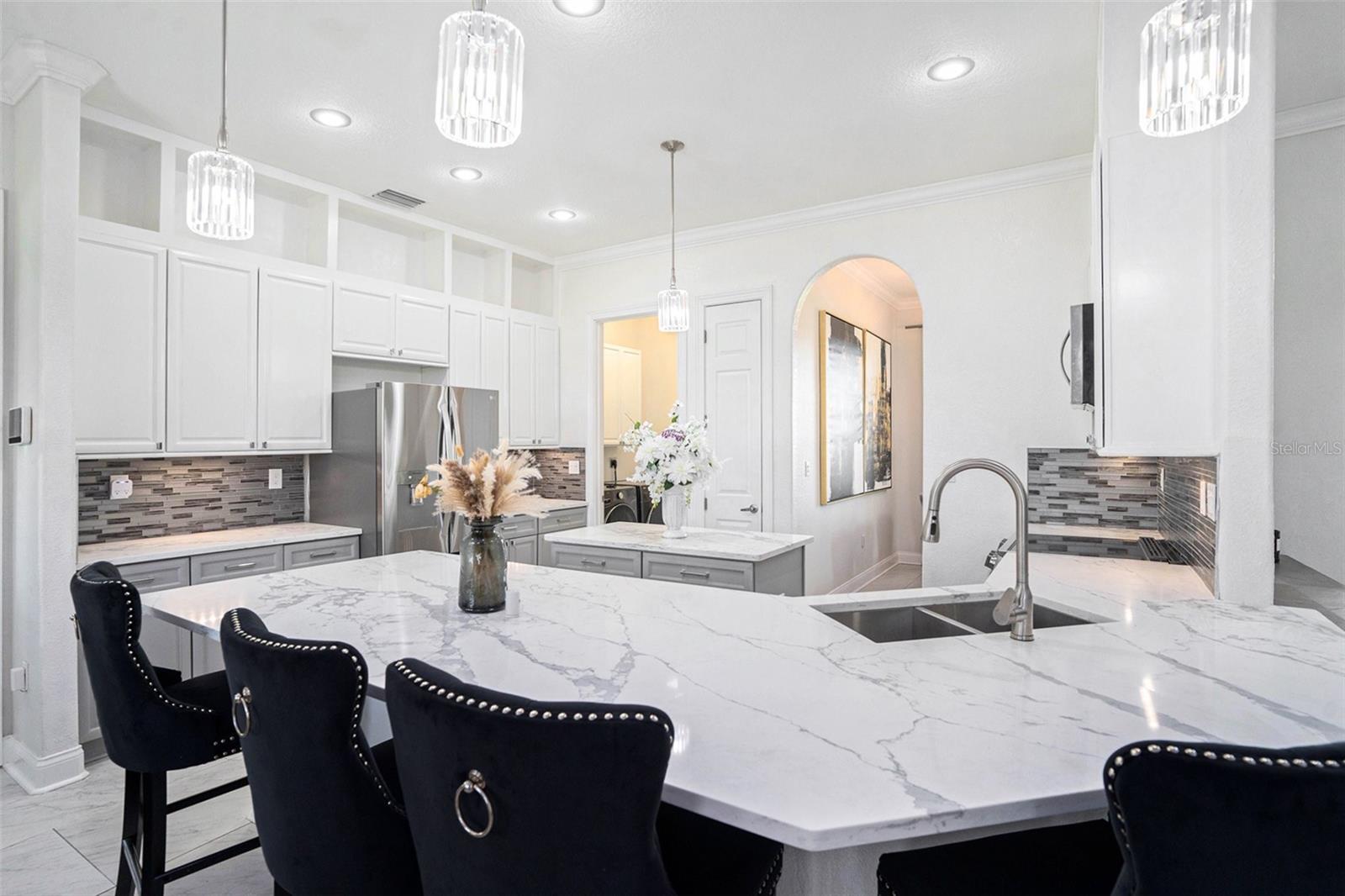 260 MOCCASIN HOLLOW RD, LITHIA, FL, 33547