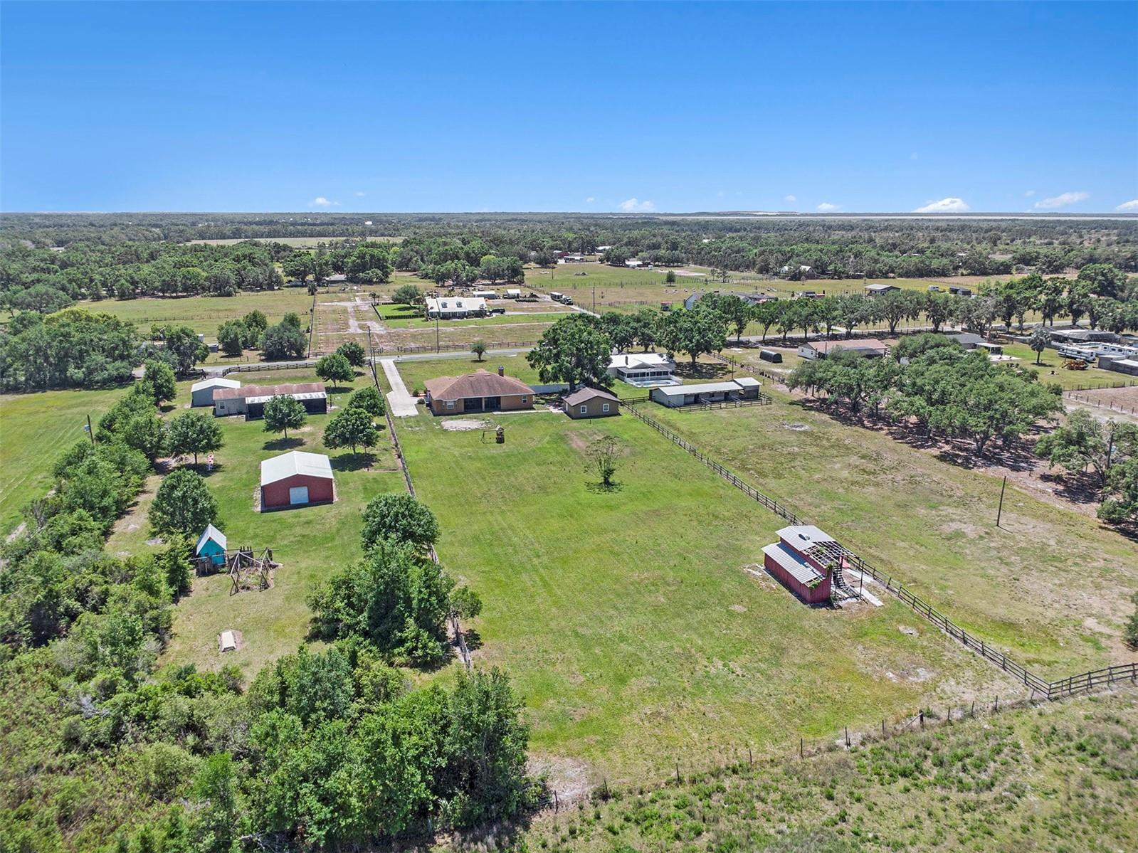 260 MOCCASIN HOLLOW RD, LITHIA, FL, 33547