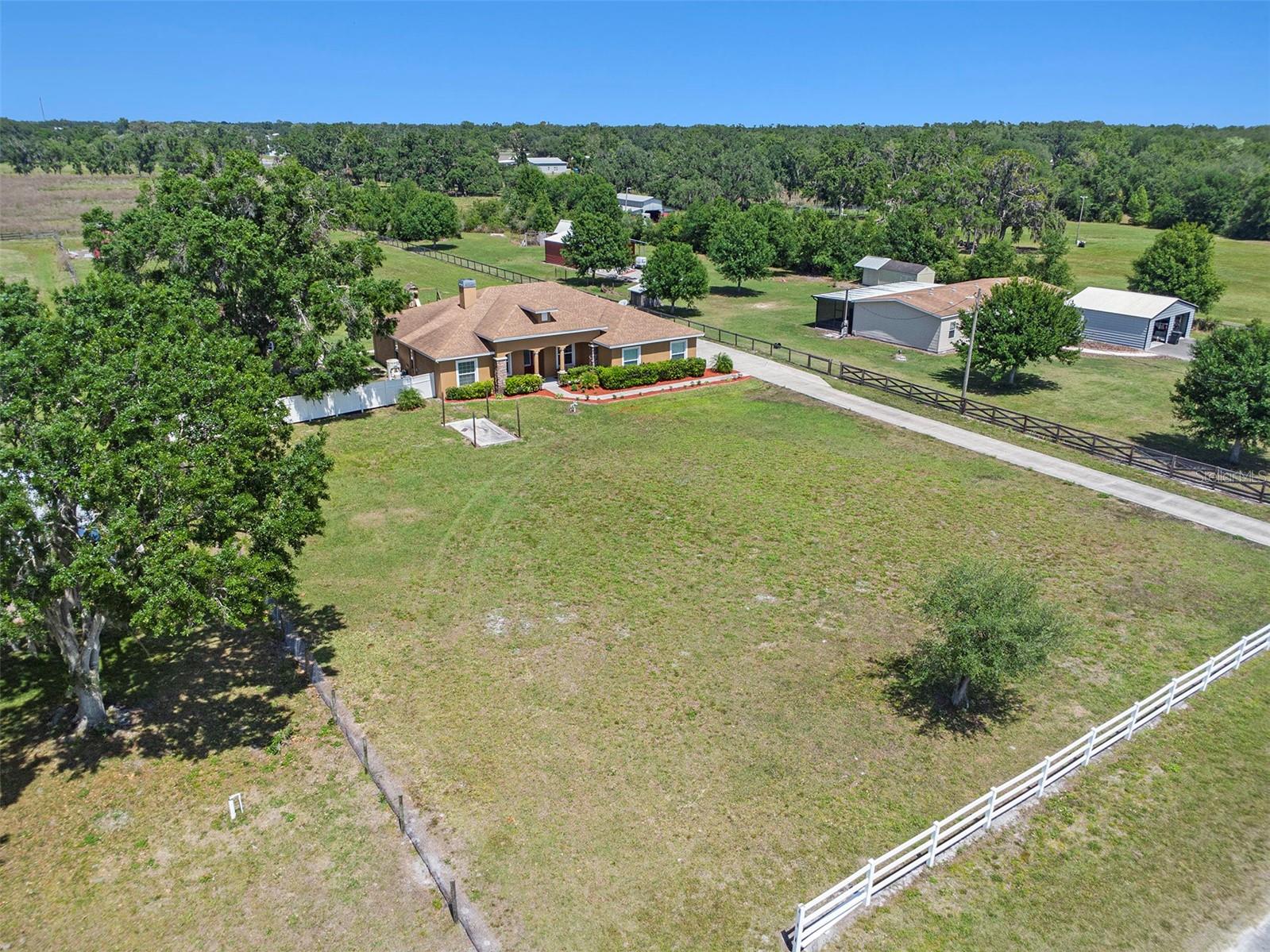260 MOCCASIN HOLLOW RD, LITHIA, FL, 33547