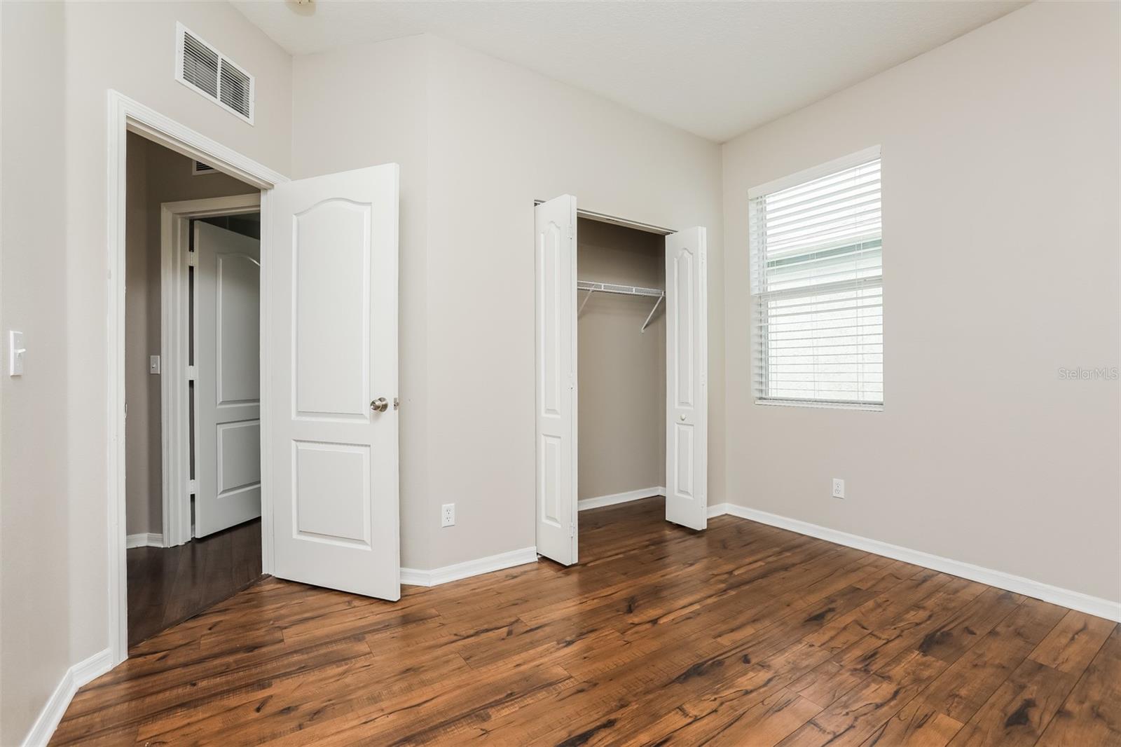 1552 WHITEWATER FALLS DR, ORLANDO, FL, 32824