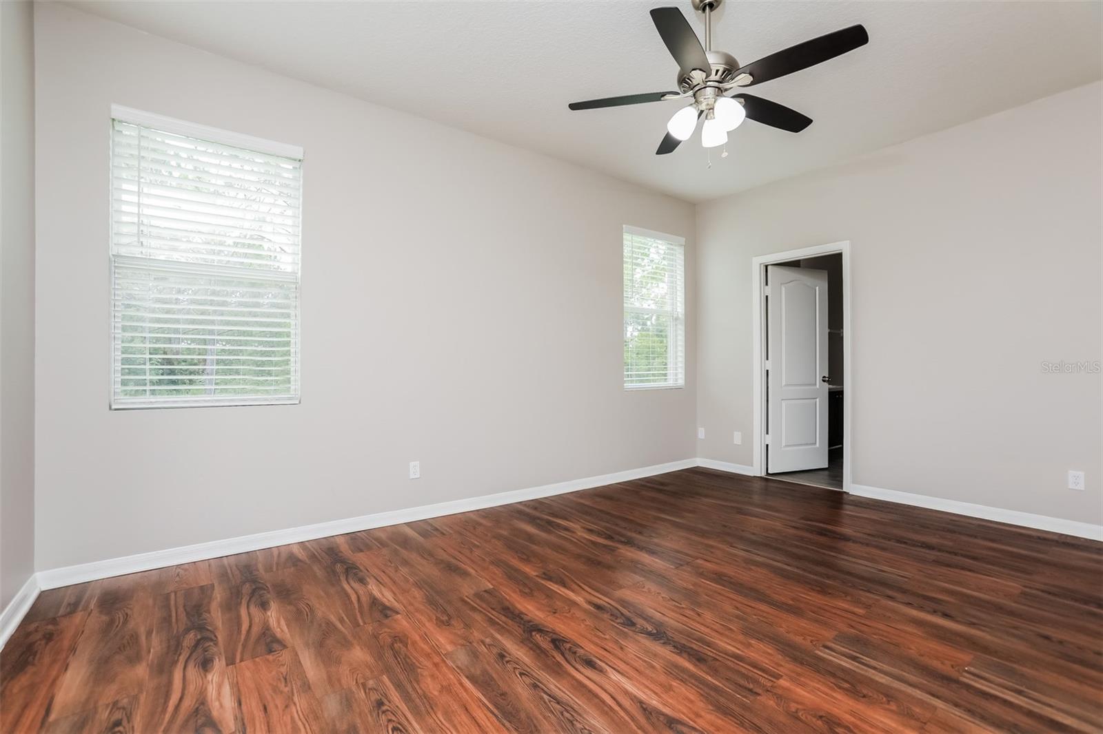 1552 WHITEWATER FALLS DR, ORLANDO, FL, 32824