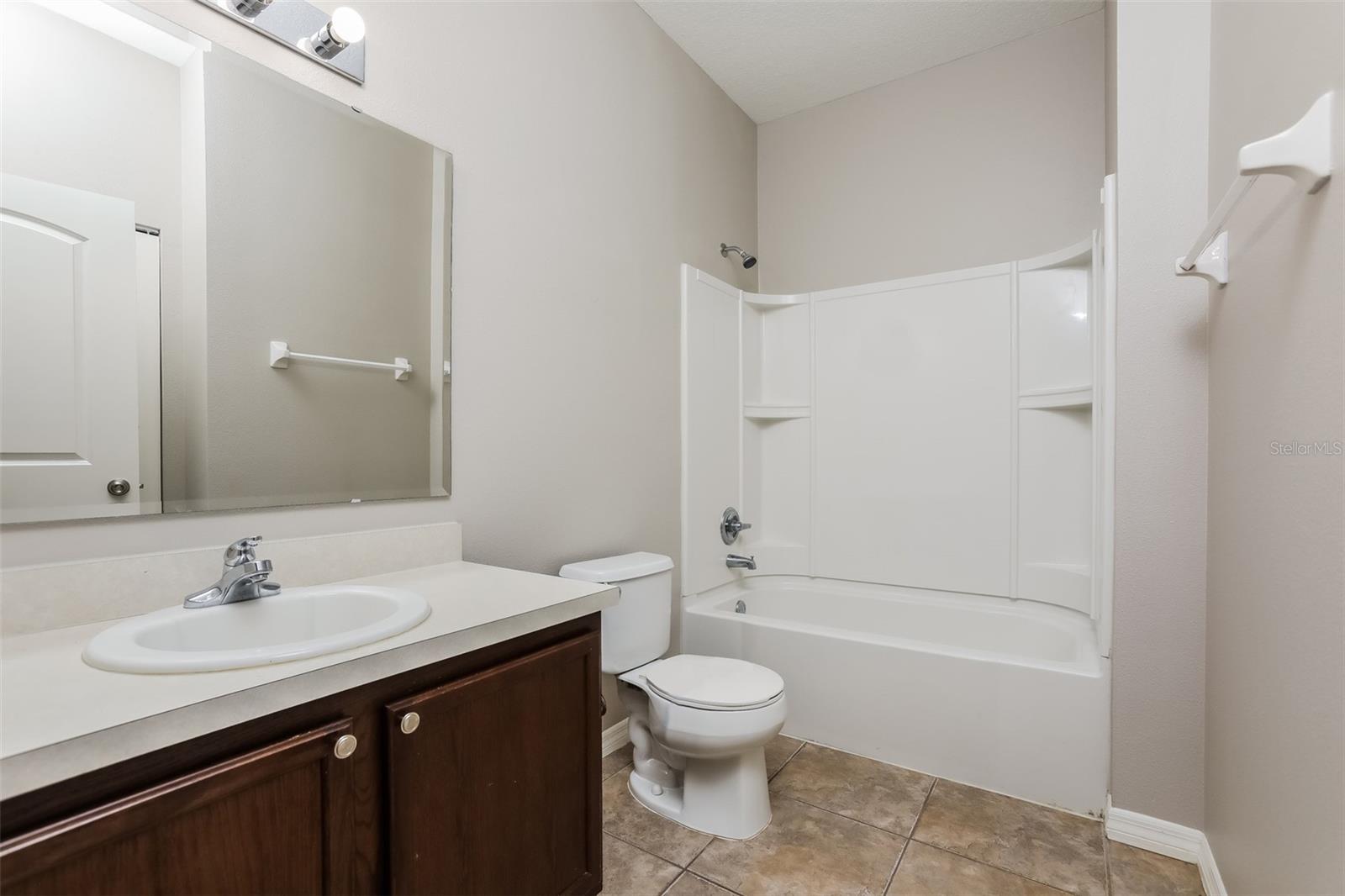1552 WHITEWATER FALLS DR, ORLANDO, FL, 32824
