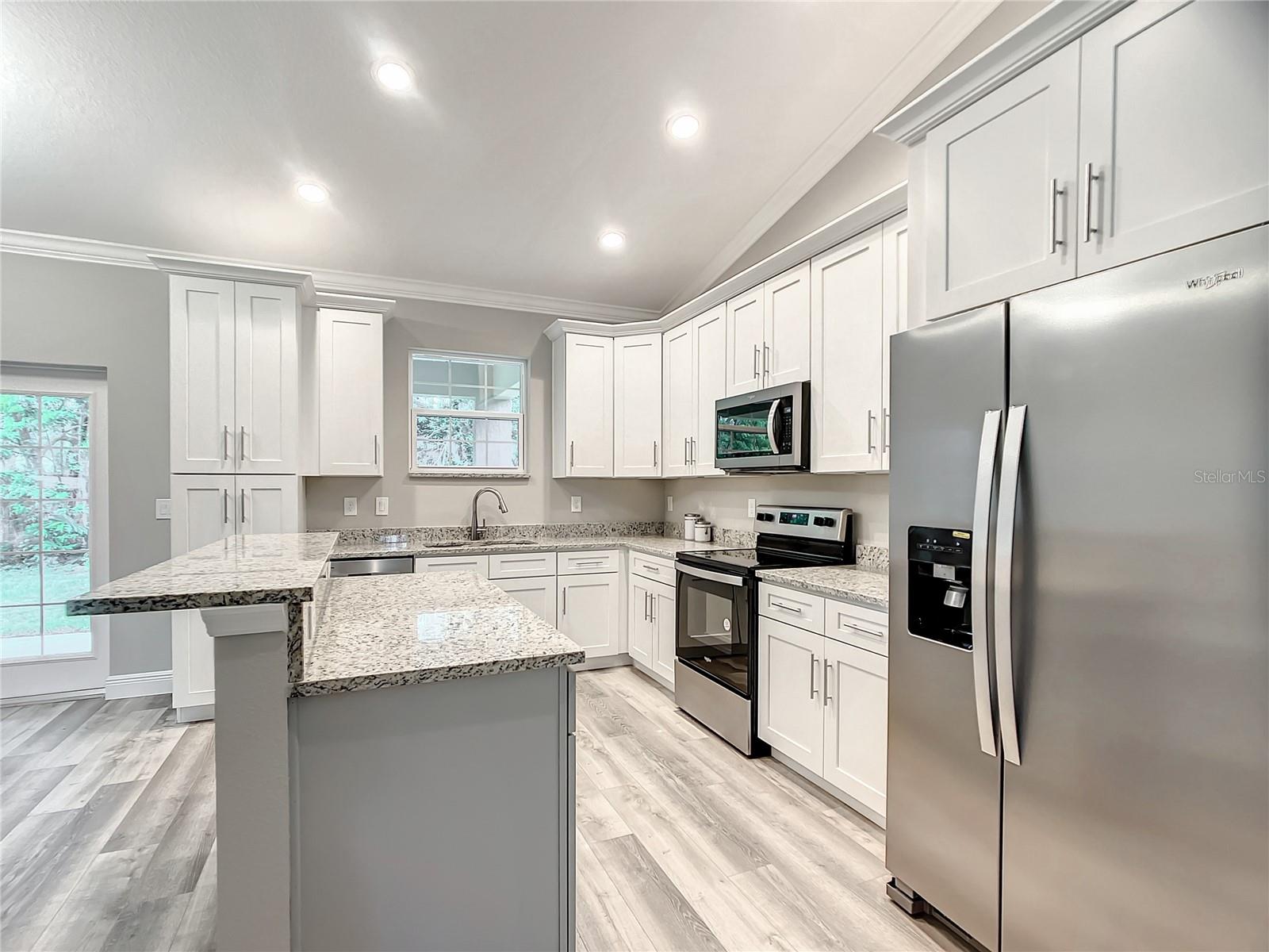 501 MULBERRY ST, FRUITLAND PARK, FL, 34731