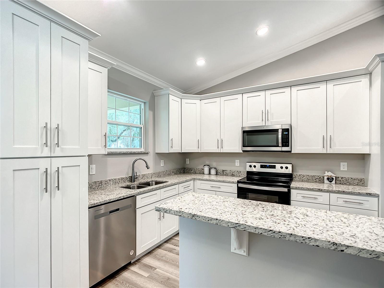 501 MULBERRY ST, FRUITLAND PARK, FL, 34731