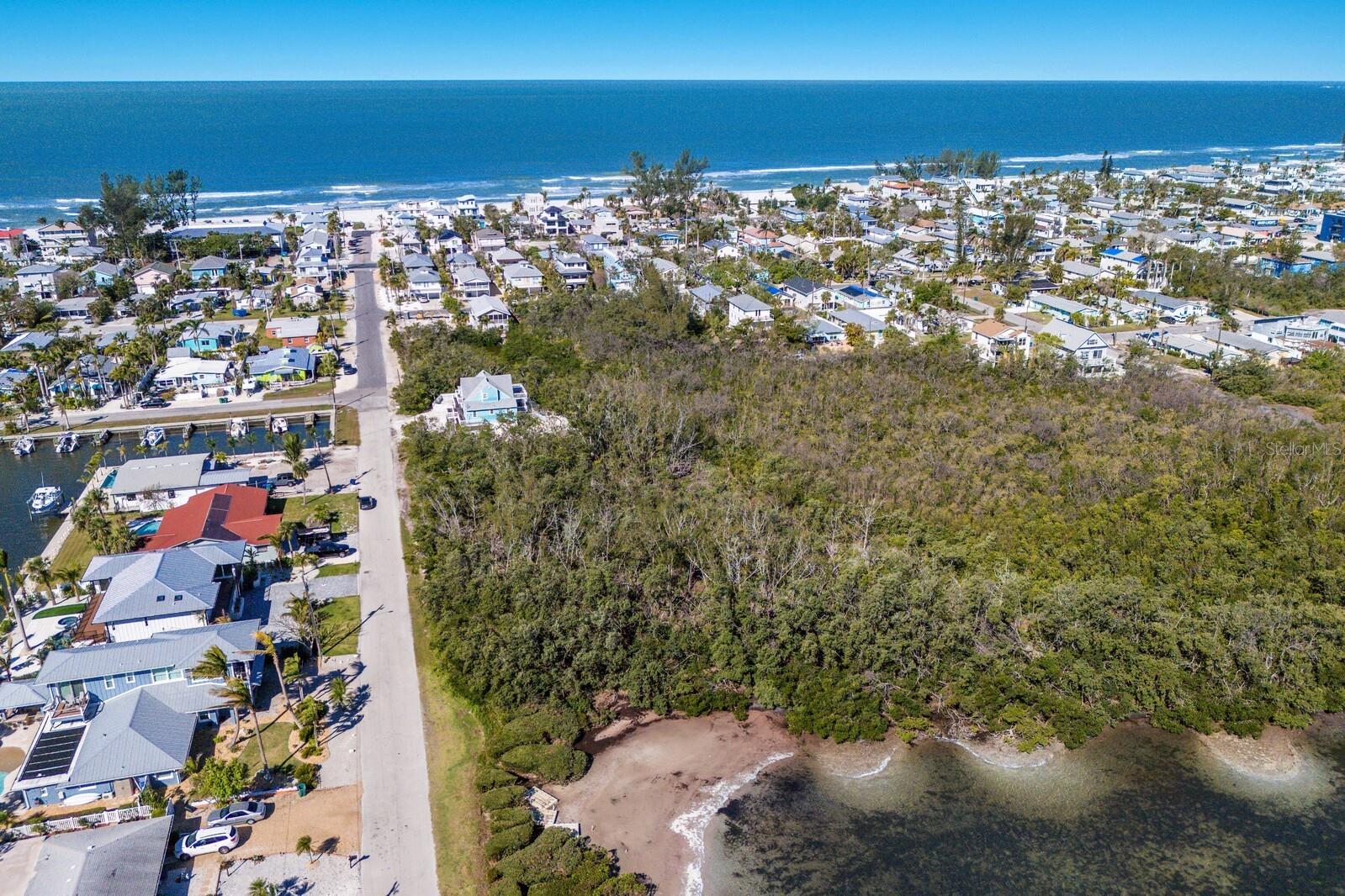 406 28TH ST, HOLMES BEACH, FL, 34217