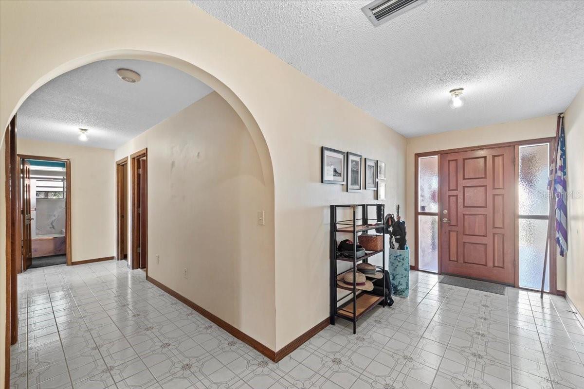 10 CRESCENT CT S, PALM COAST, FL, 32137