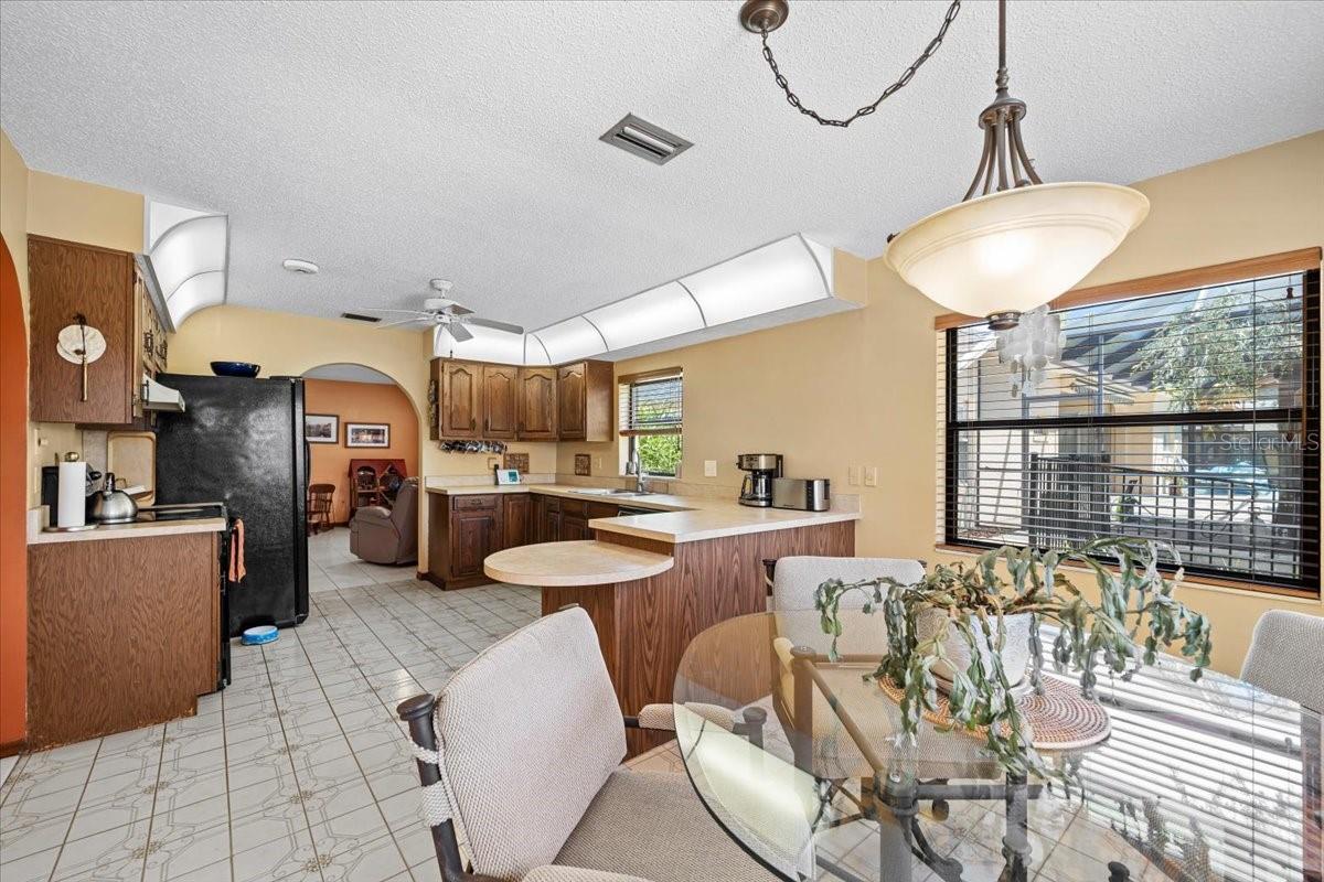 10 CRESCENT CT S, PALM COAST, FL, 32137