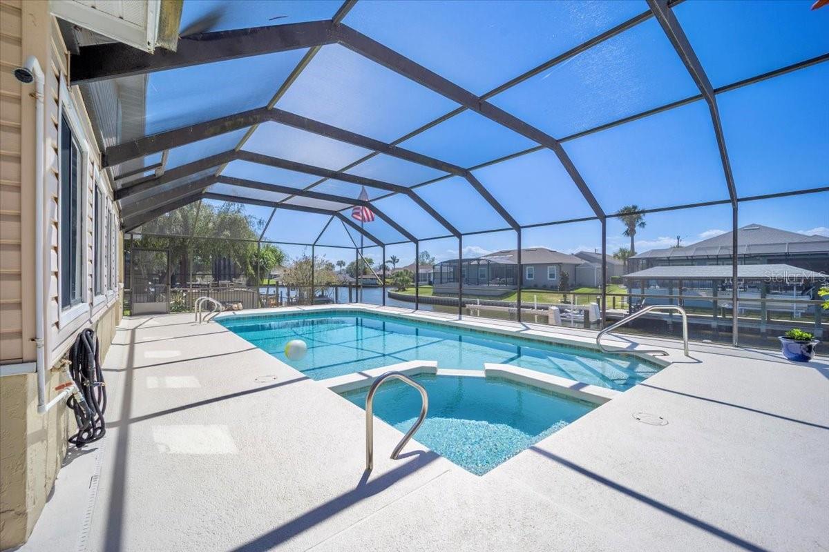 10 CRESCENT CT S, PALM COAST, FL, 32137