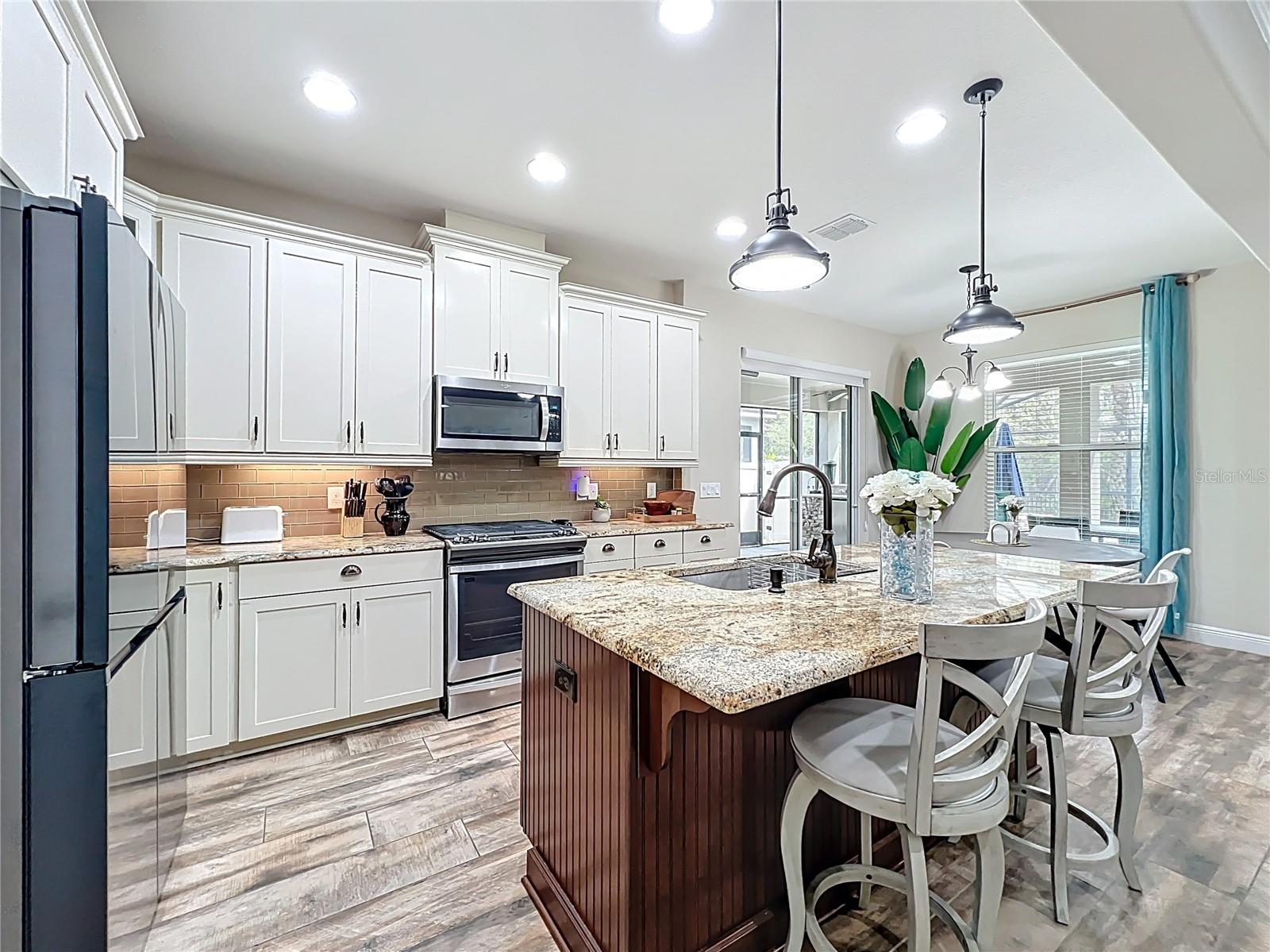 1813 VISTA MEADOWS DR, OCOEE, FL, 34761