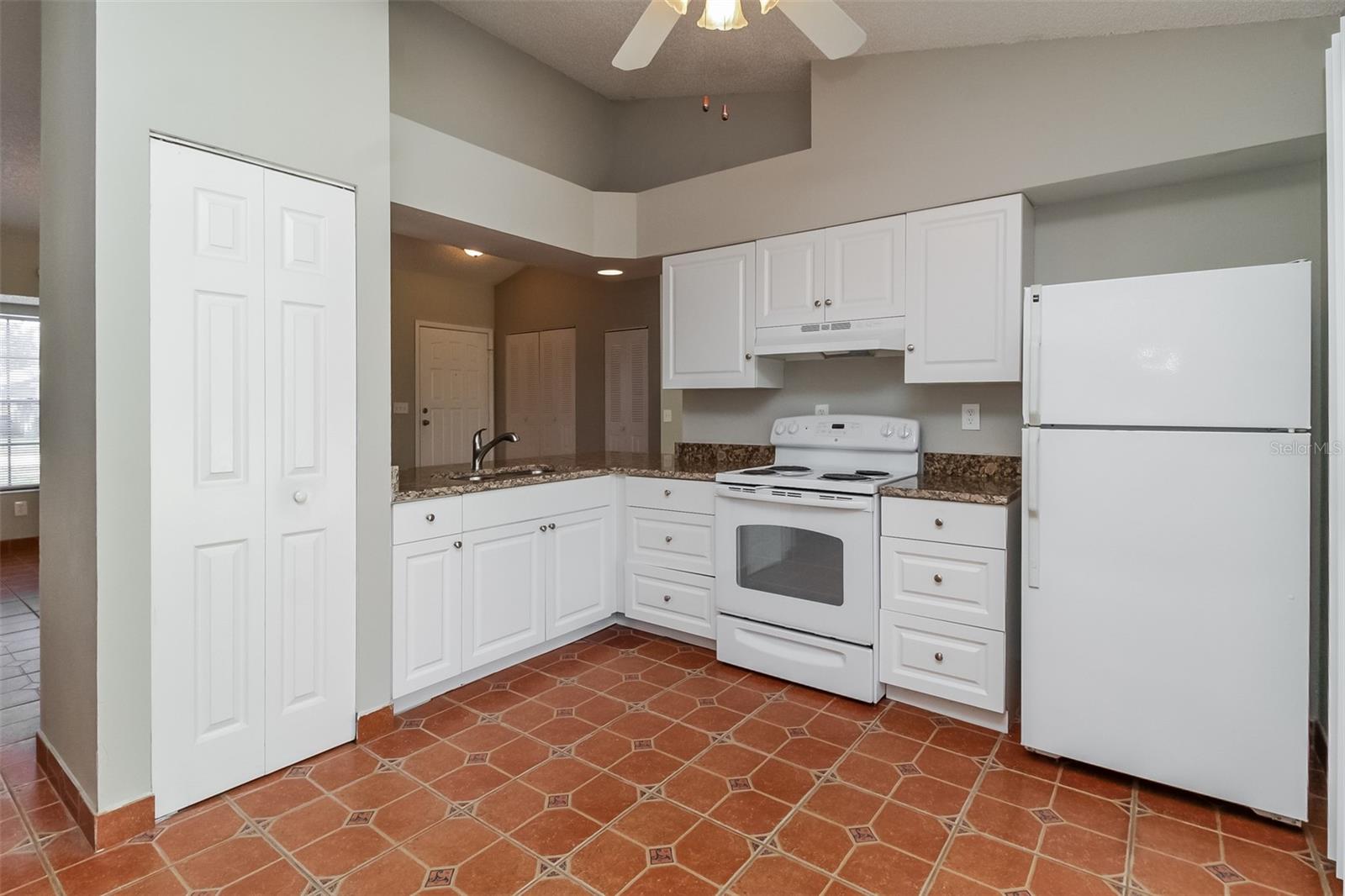 2741 W COVINGTON DR, DELTONA, FL, 32738