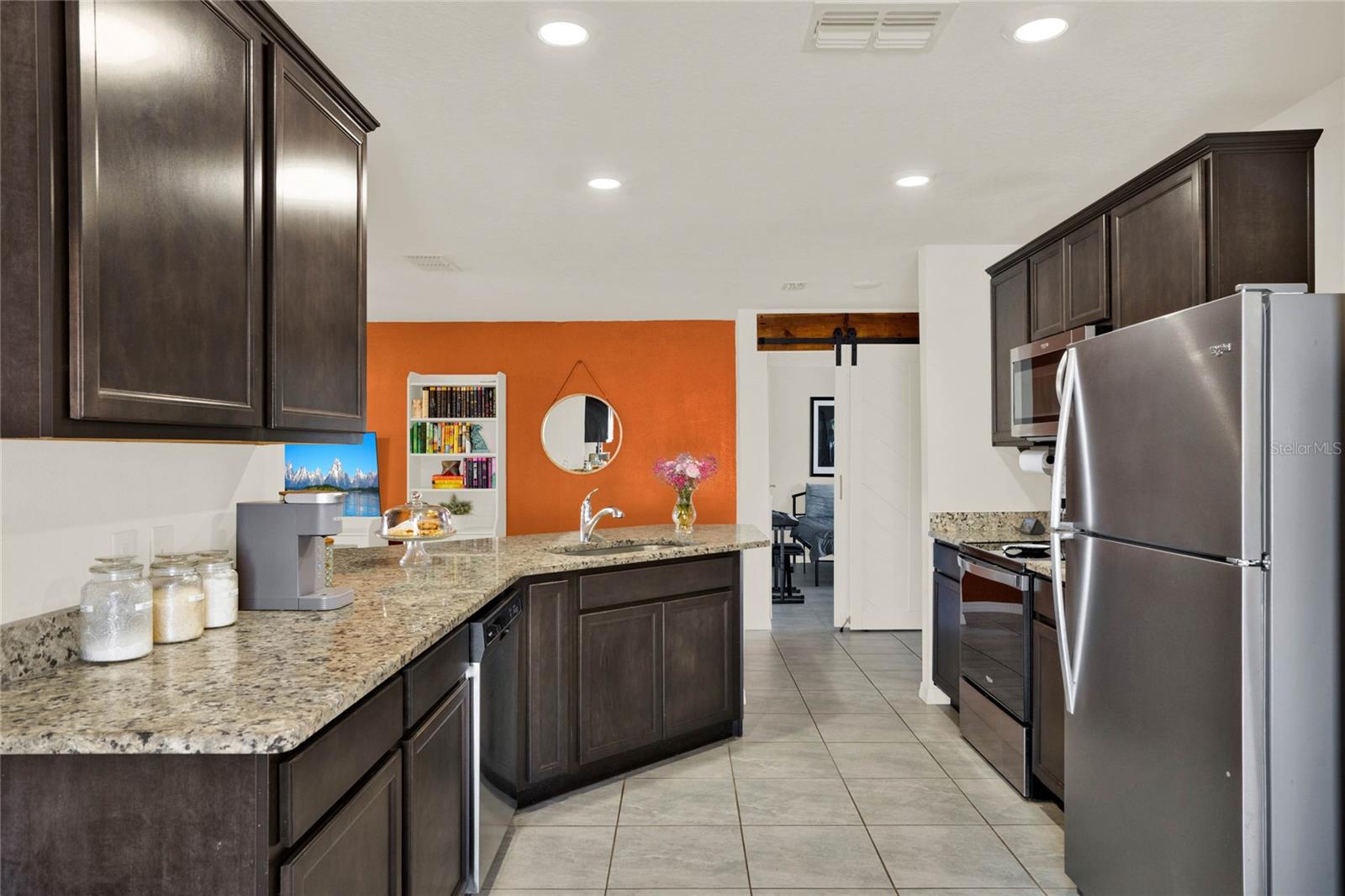 1579 SWAN LAKE CIR, DUNDEE, FL, 33838