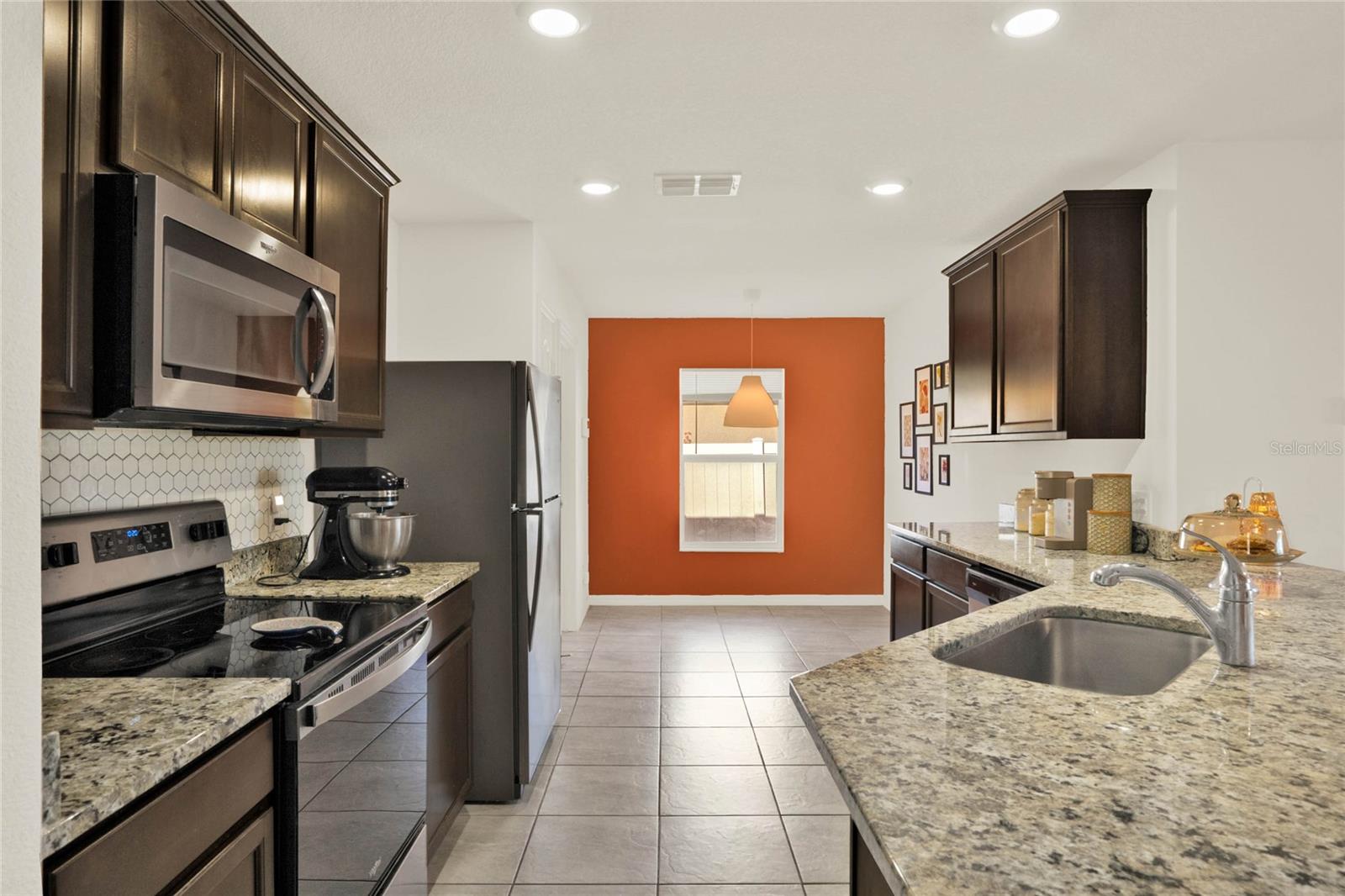 1579 SWAN LAKE CIR, DUNDEE, FL, 33838