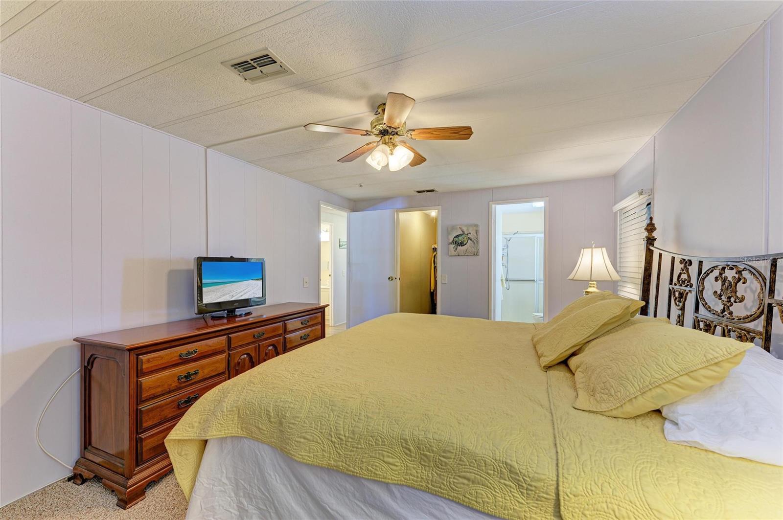 216 PALM AIR DR, OSPREY, FL, 34229
