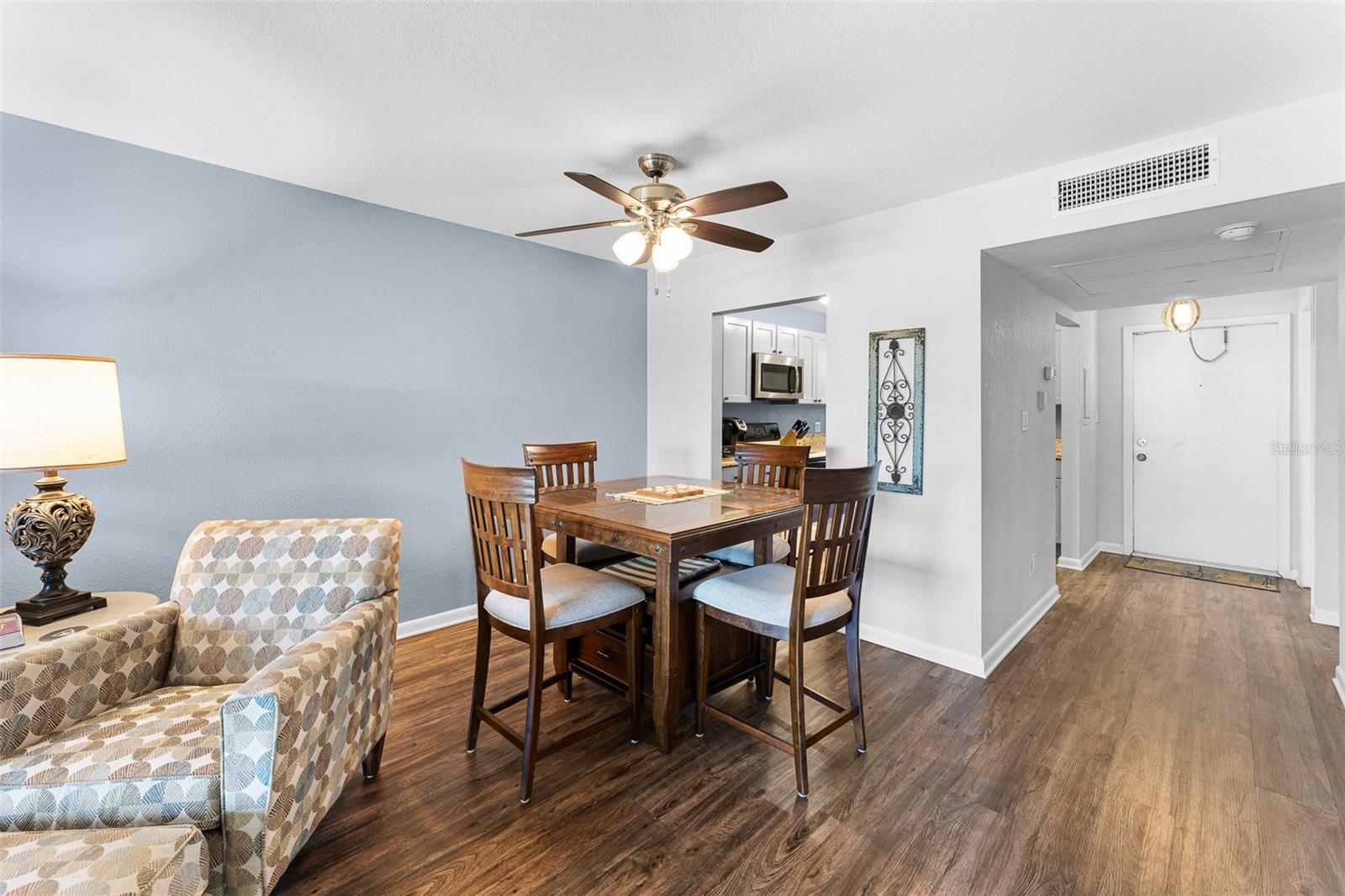 1901 OYSTER CATCHER LN #823, CLEARWATER, FL, 33762