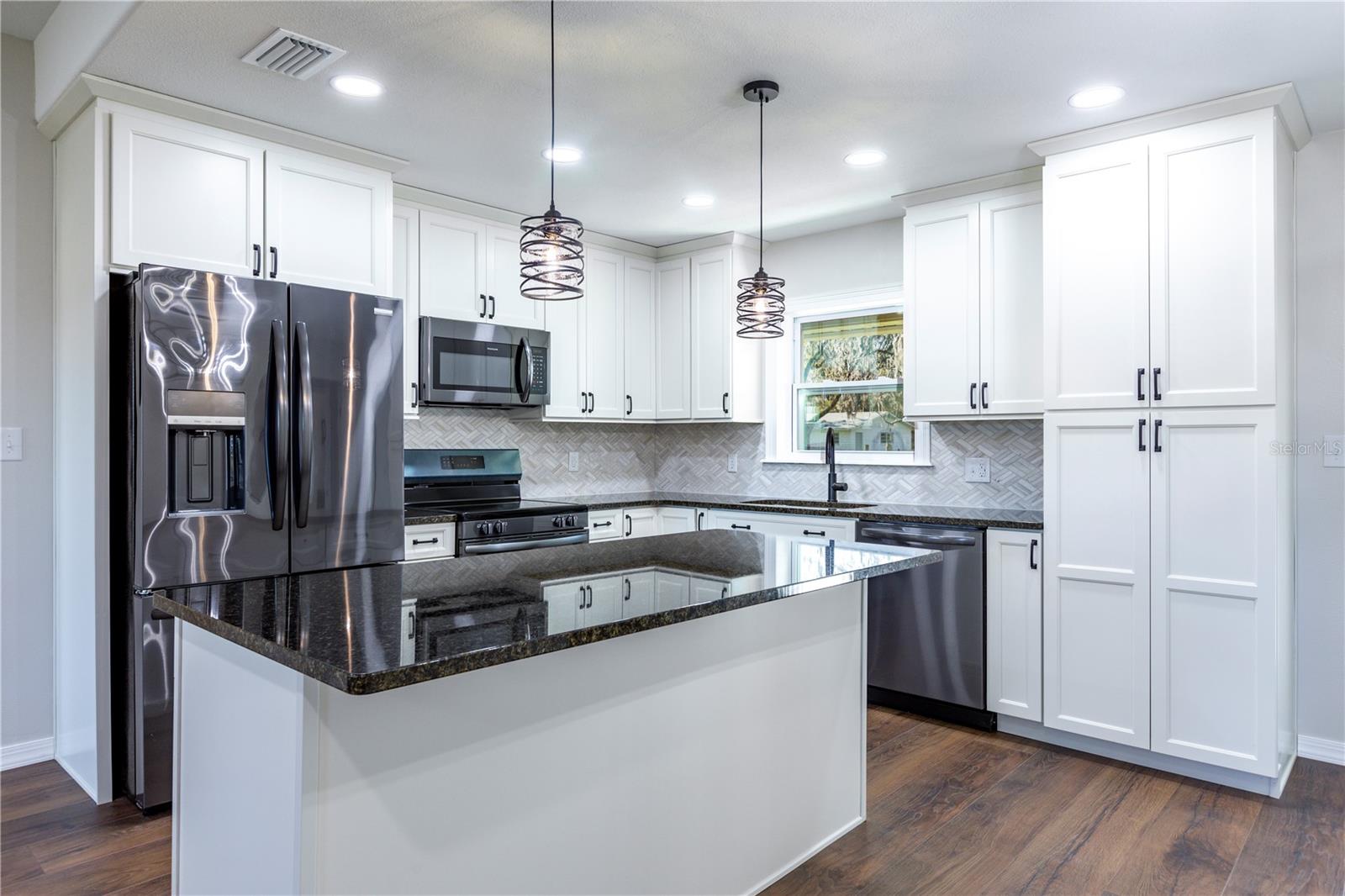 11566 SW COUNTY ROAD 18, HAMPTON, FL, 32044