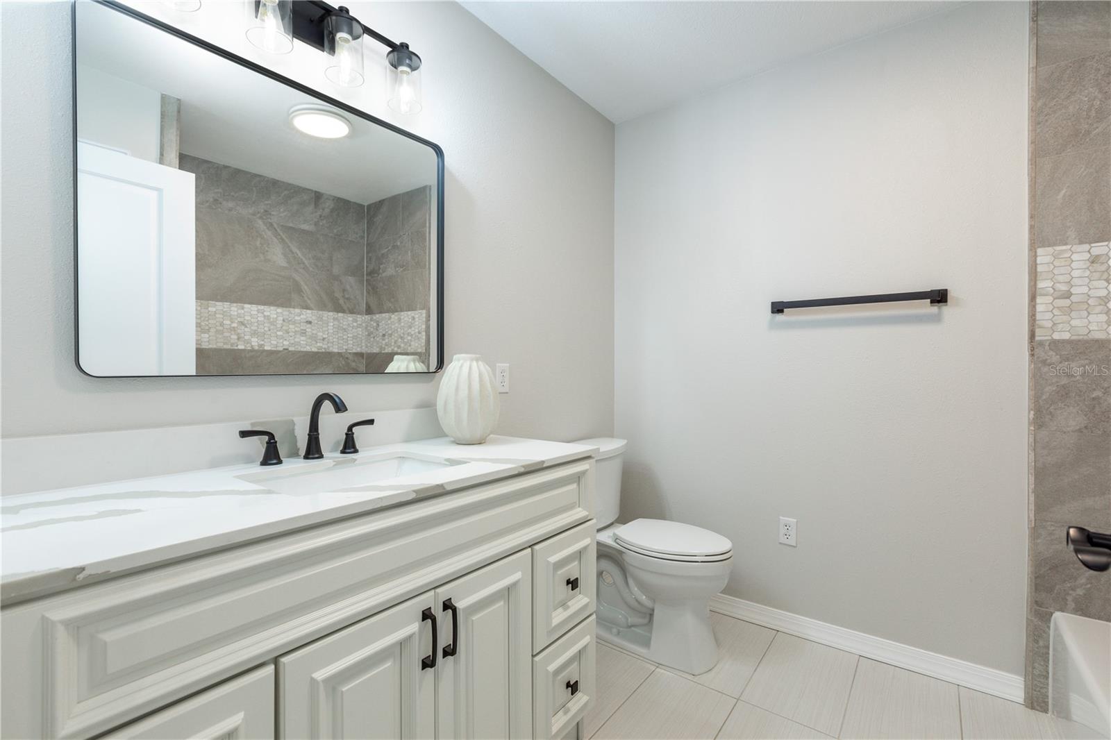 11566 SW COUNTY ROAD 18, HAMPTON, FL, 32044